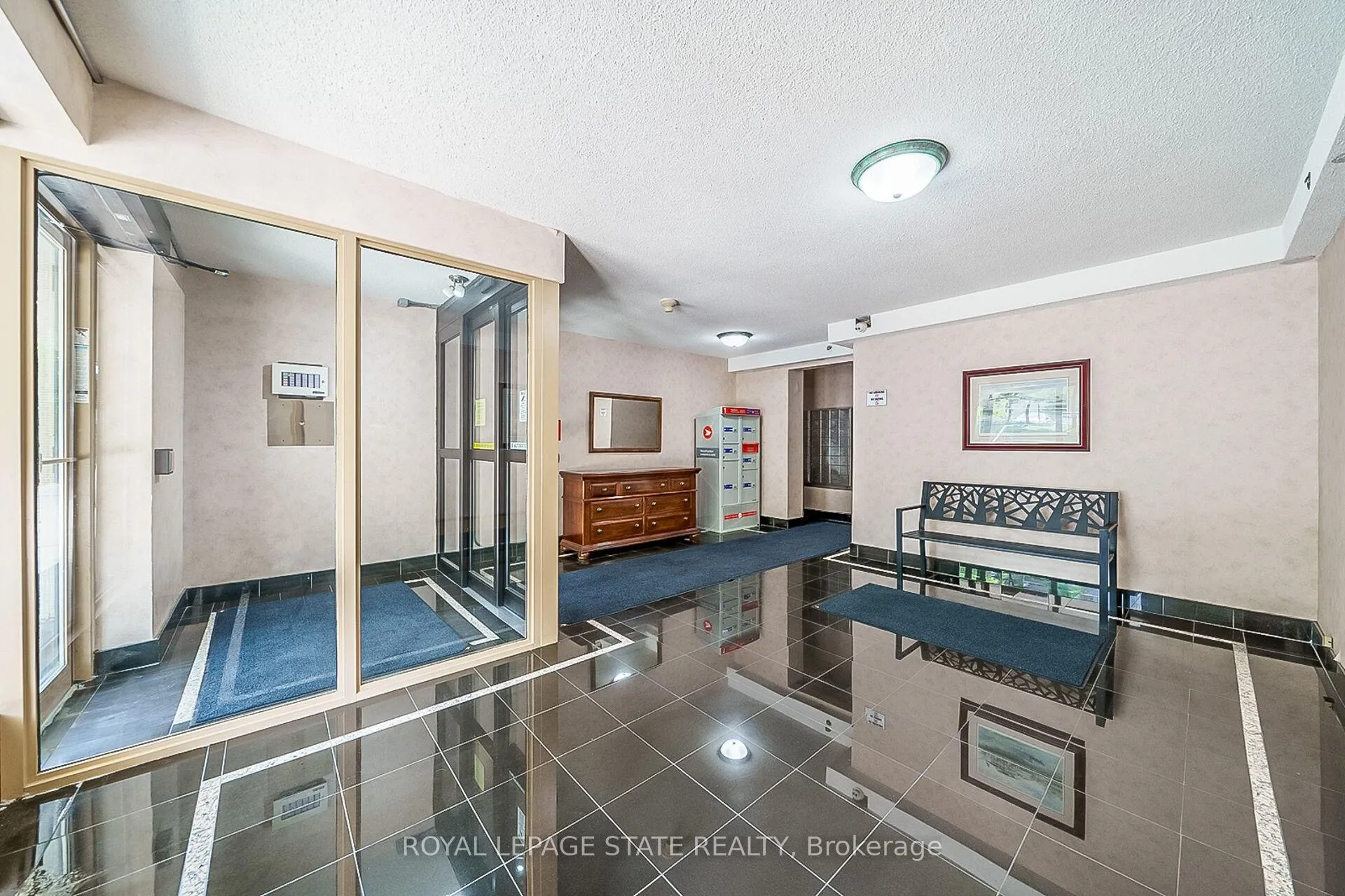 Photo 33 of Unit 702, 81 Charlton Avenue E, Hamilton, Corktown — HOMEH
