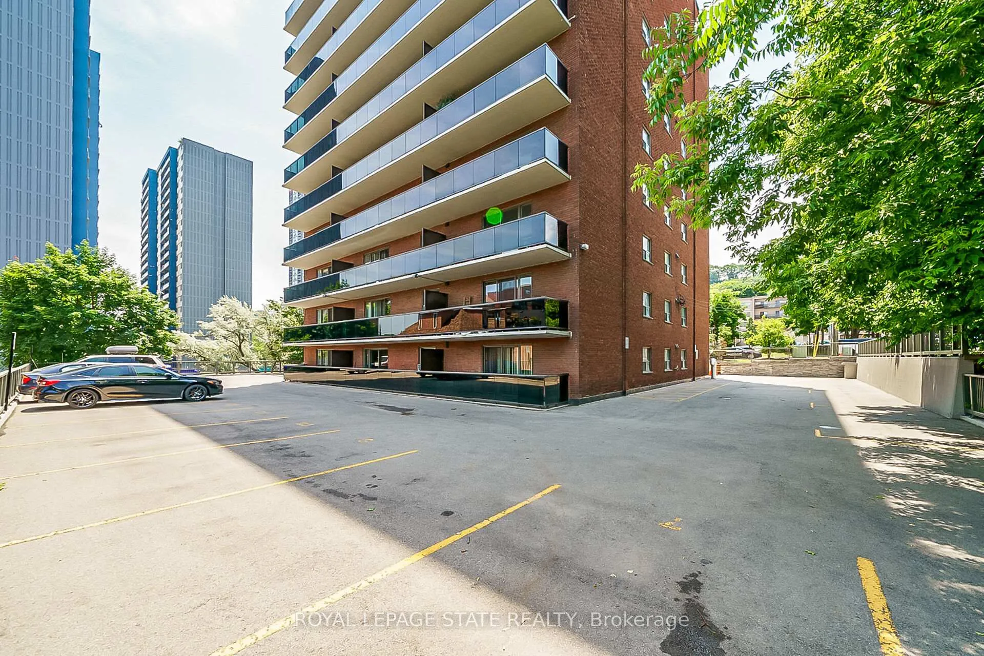 Photo 35 of Unit 702, 81 Charlton Avenue E, Hamilton, Corktown — HOMEH