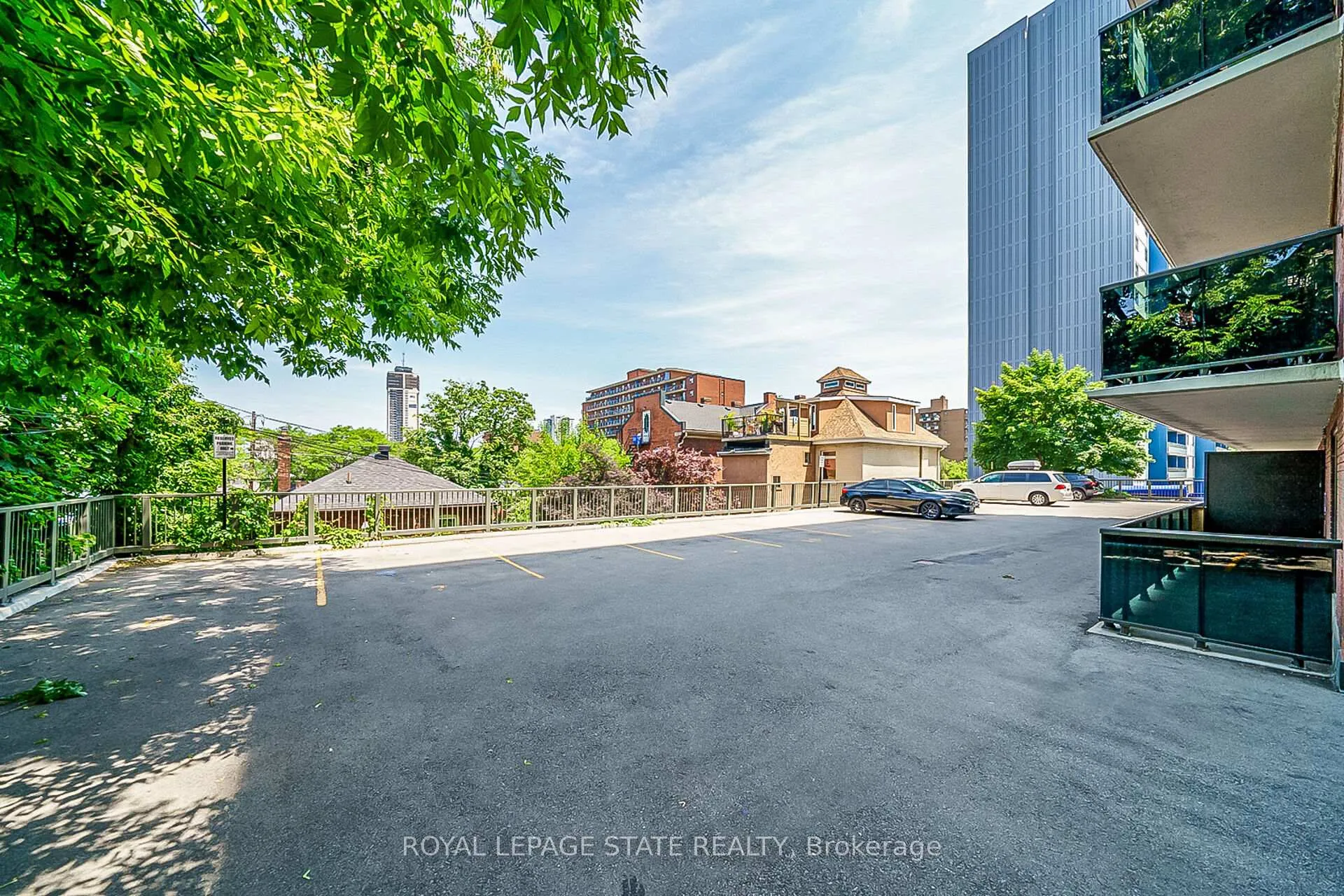 Photo 36 of Unit 702, 81 Charlton Avenue E, Hamilton, Corktown — HOMEH