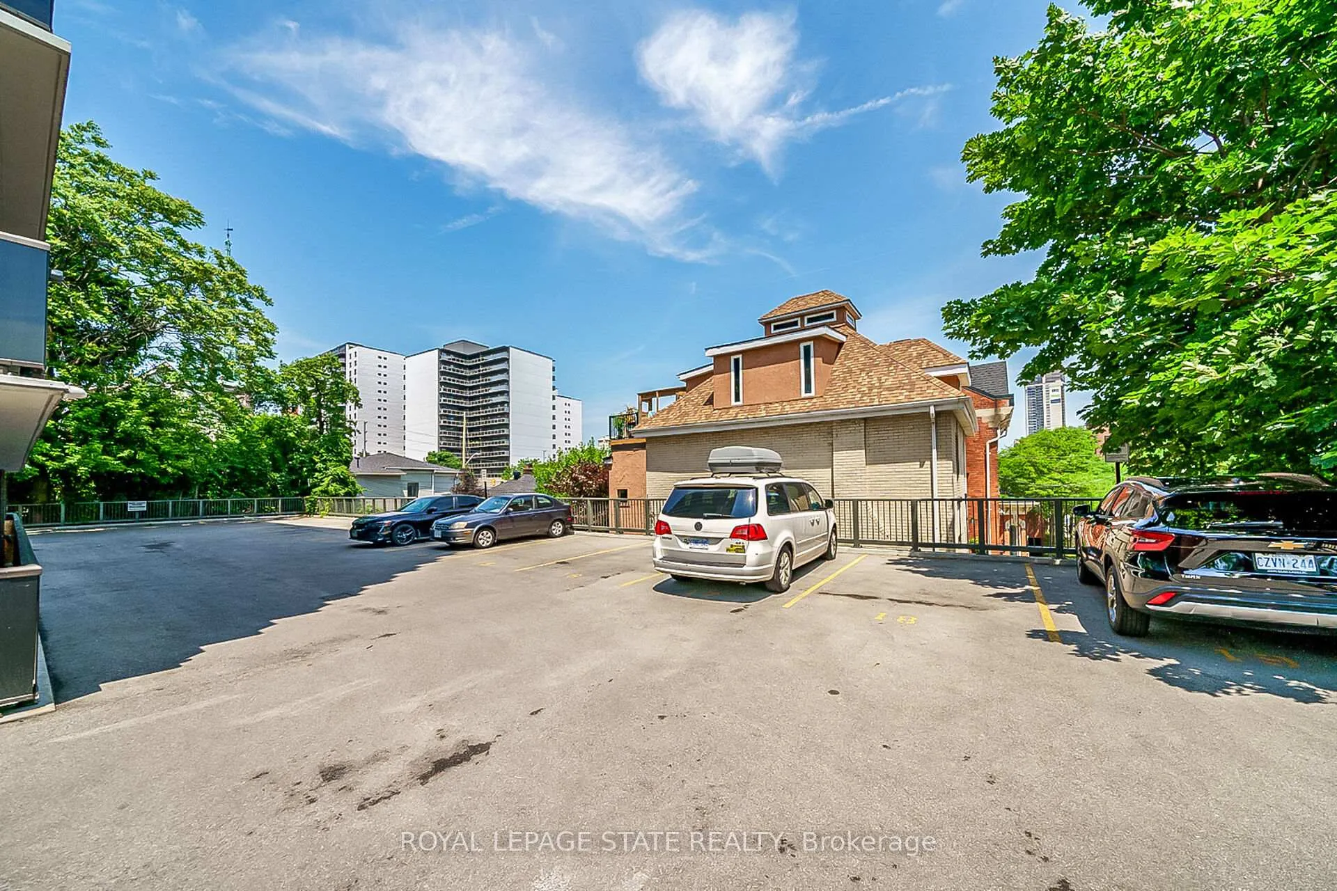 Photo 37 of Unit 702, 81 Charlton Avenue E, Hamilton, Corktown — HOMEH
