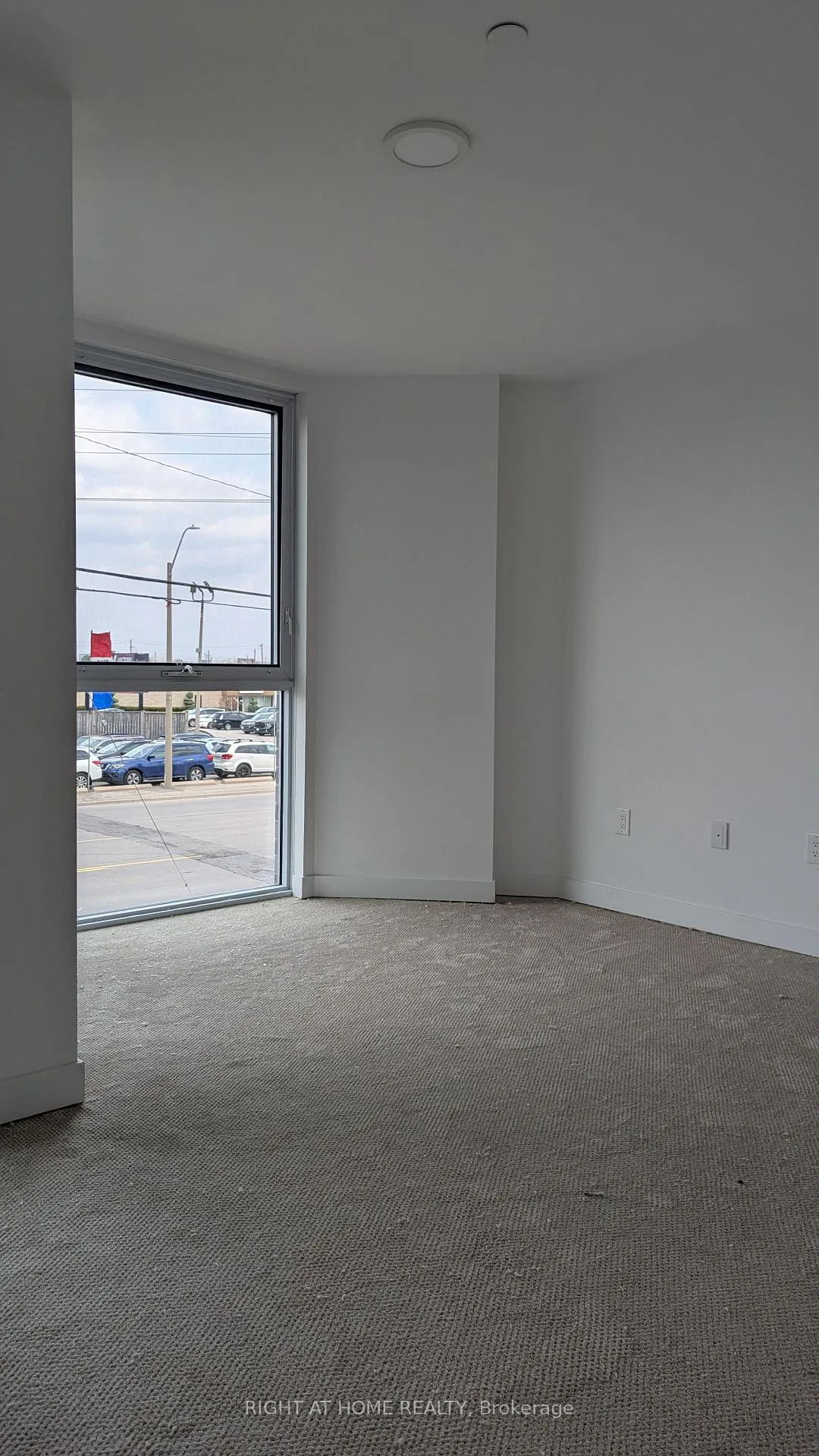 Photo 18 of Unit 109, 2782 Barton Street E, Hamilton, Riverdale — HOMEH
