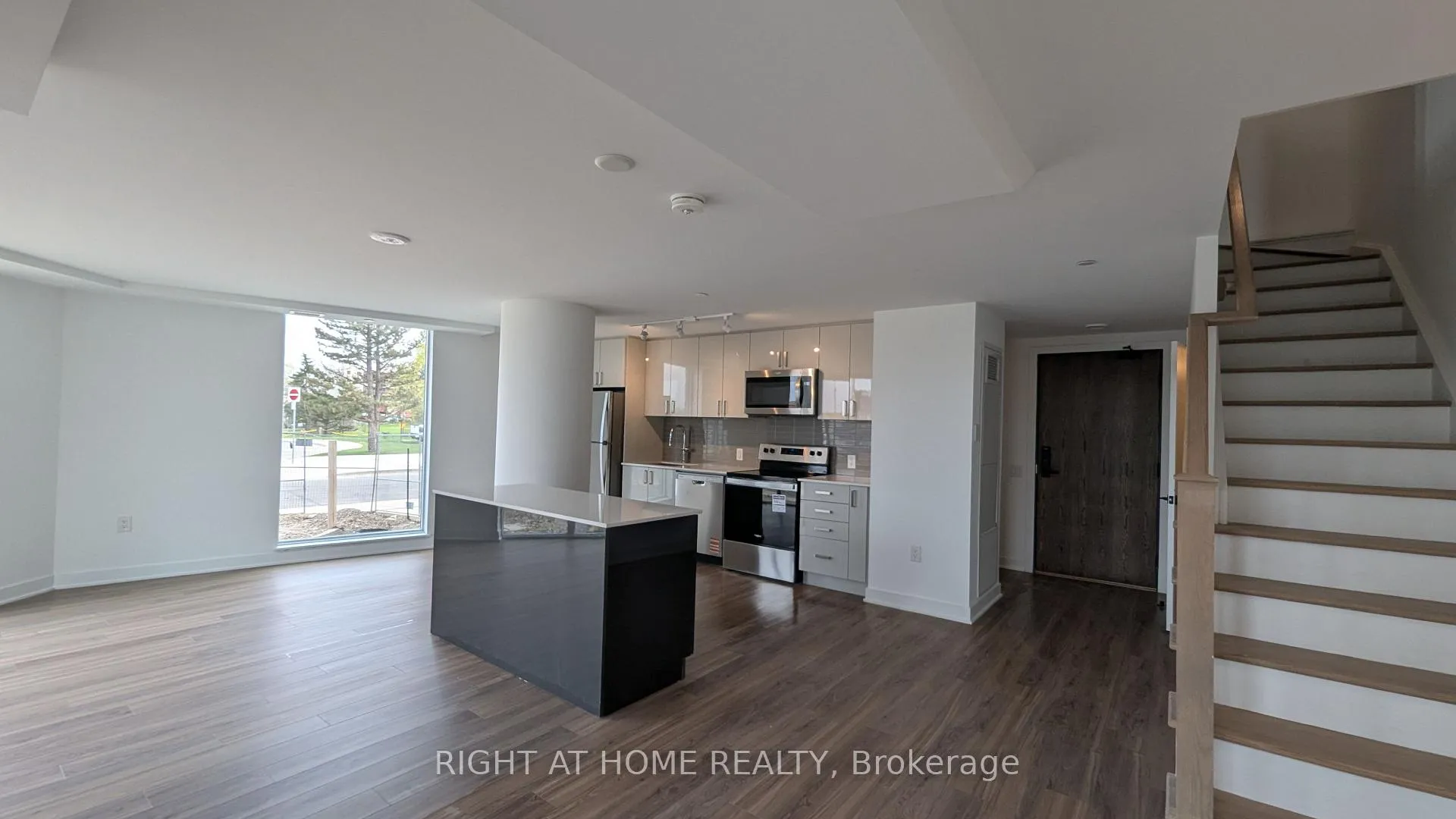 Photo 28 of Unit 109, 2782 Barton Street E, Hamilton, Riverdale — HOMEH