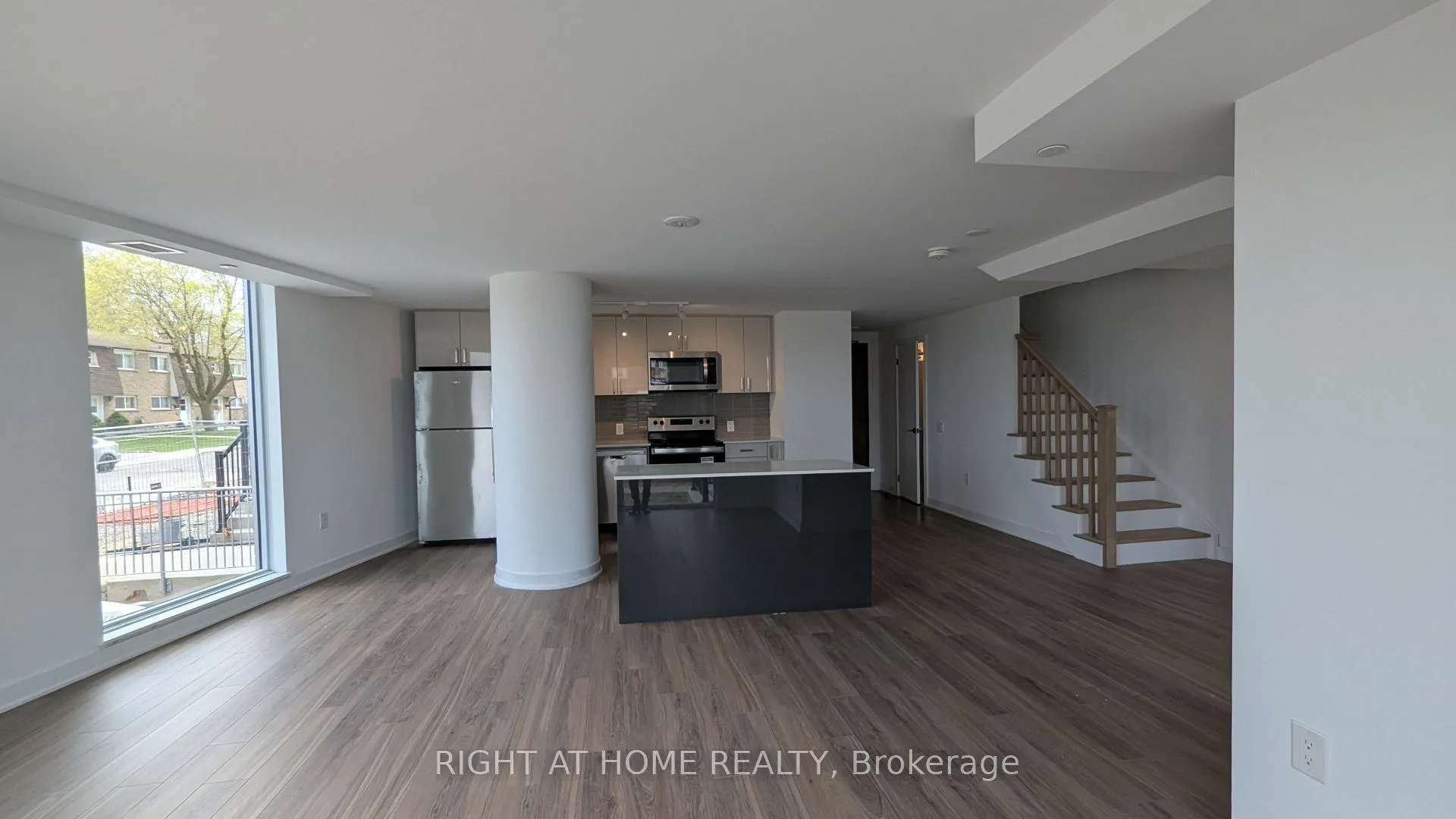 Photo 29 of Unit 109, 2782 Barton Street E, Hamilton, Riverdale — HOMEH