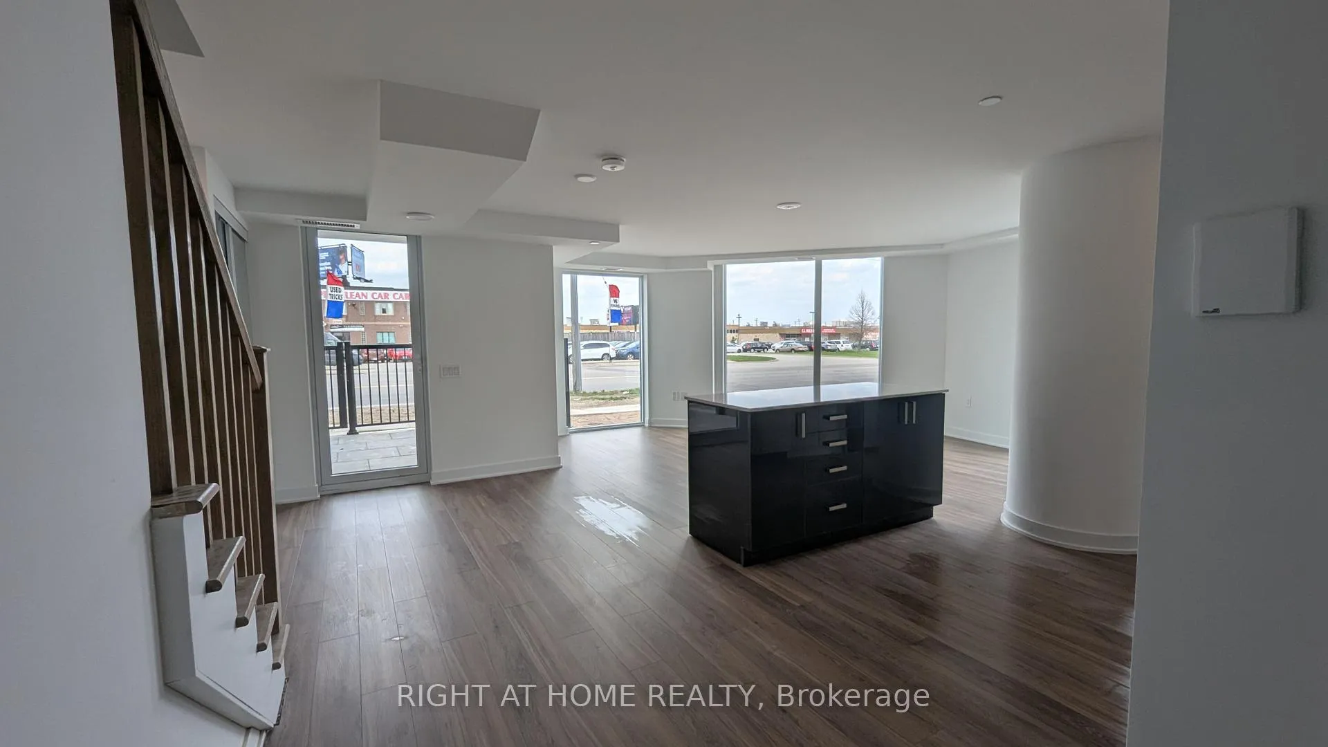 Photo 32 of Unit 109, 2782 Barton Street E, Hamilton, Riverdale — HOMEH