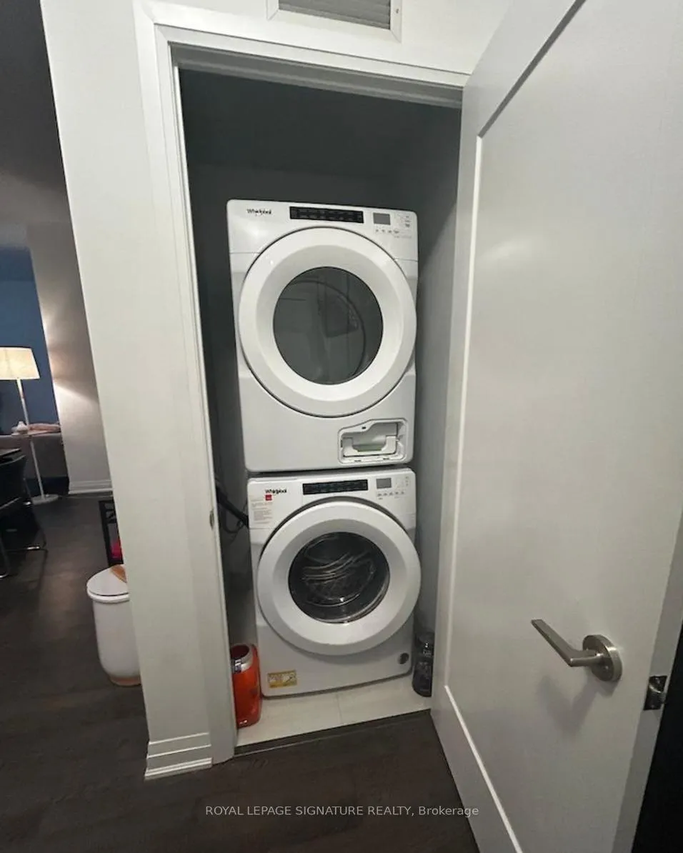 Photo 5 of Unit 421, 280 Howland Avenue, Toronto, The Annex — HOMEH