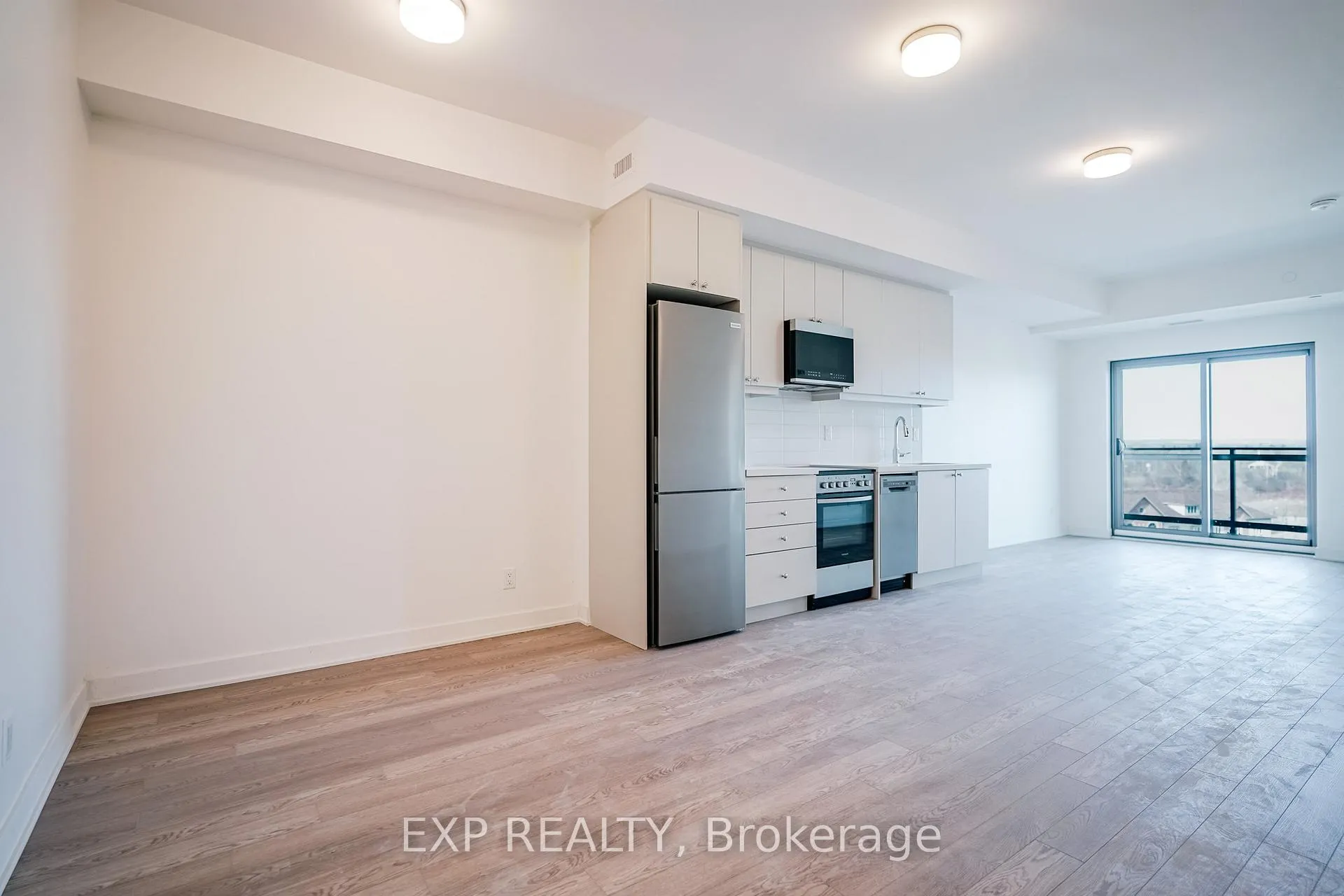 Photo 5 of Unit 806, 55 Clarington Boulevard, Clarington, Bowmanville — HOMEH