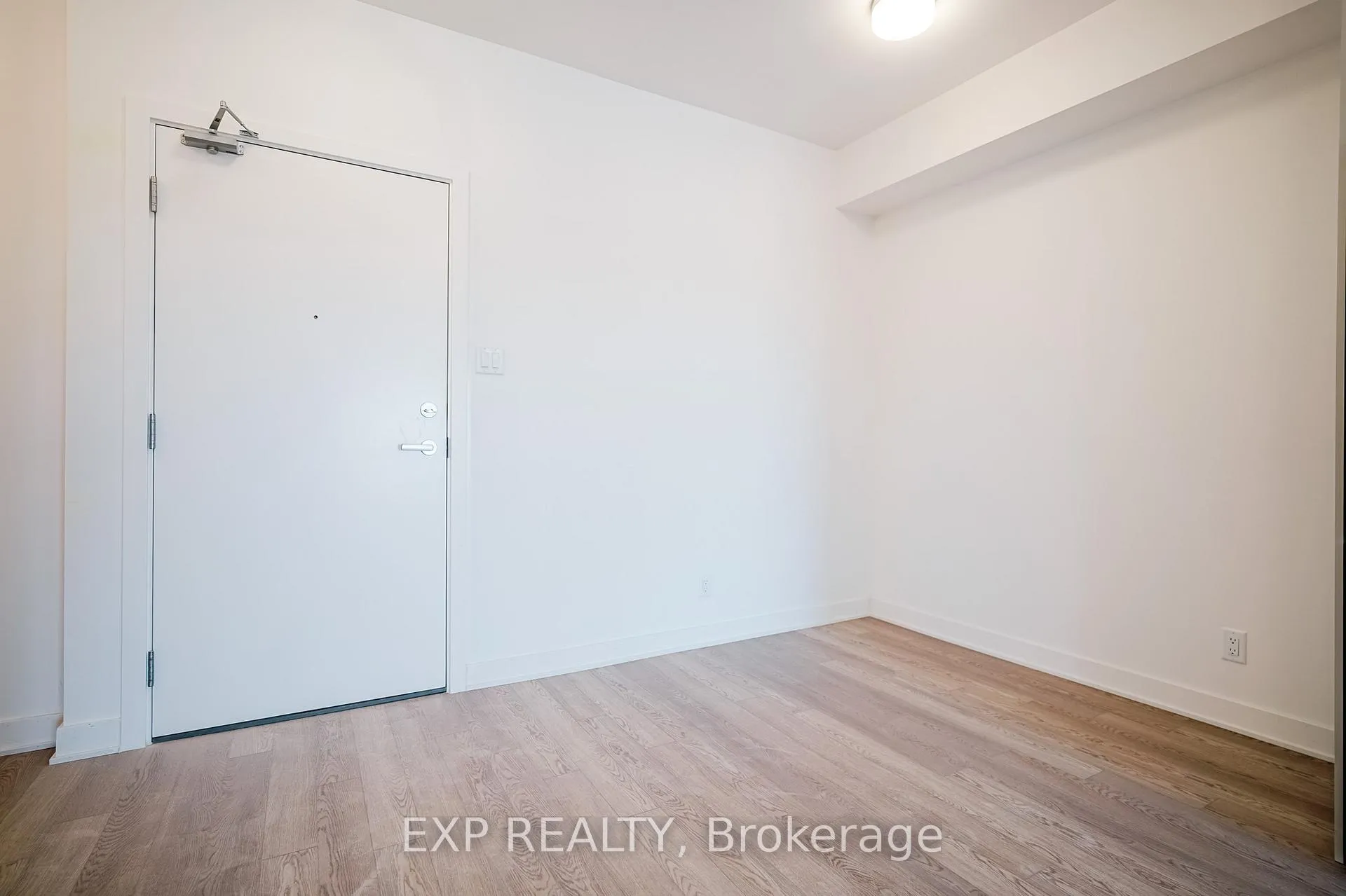 Photo 7 of Unit 806, 55 Clarington Boulevard, Clarington, Bowmanville — HOMEH