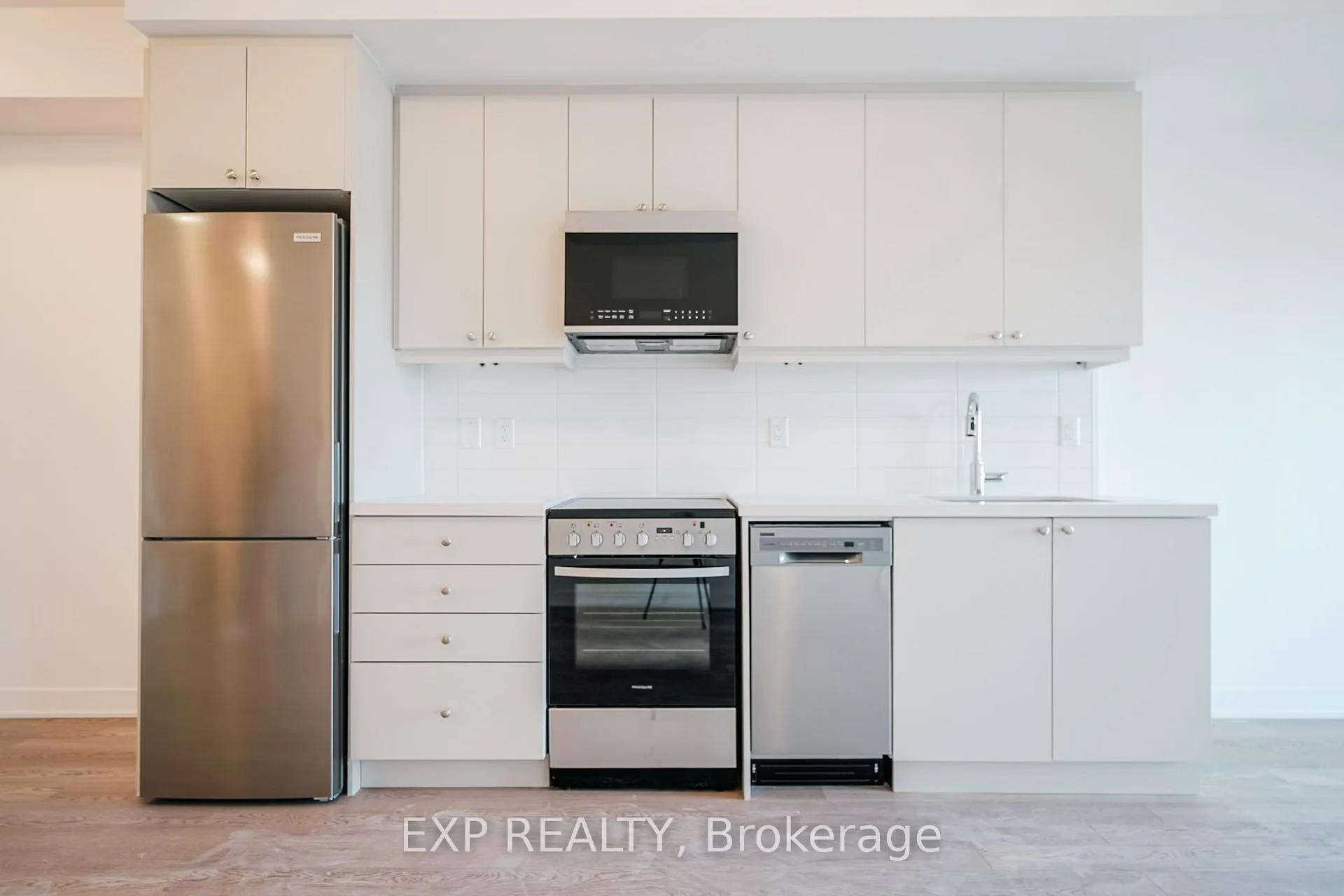 Photo 8 of Unit 806, 55 Clarington Boulevard, Clarington, Bowmanville — HOMEH