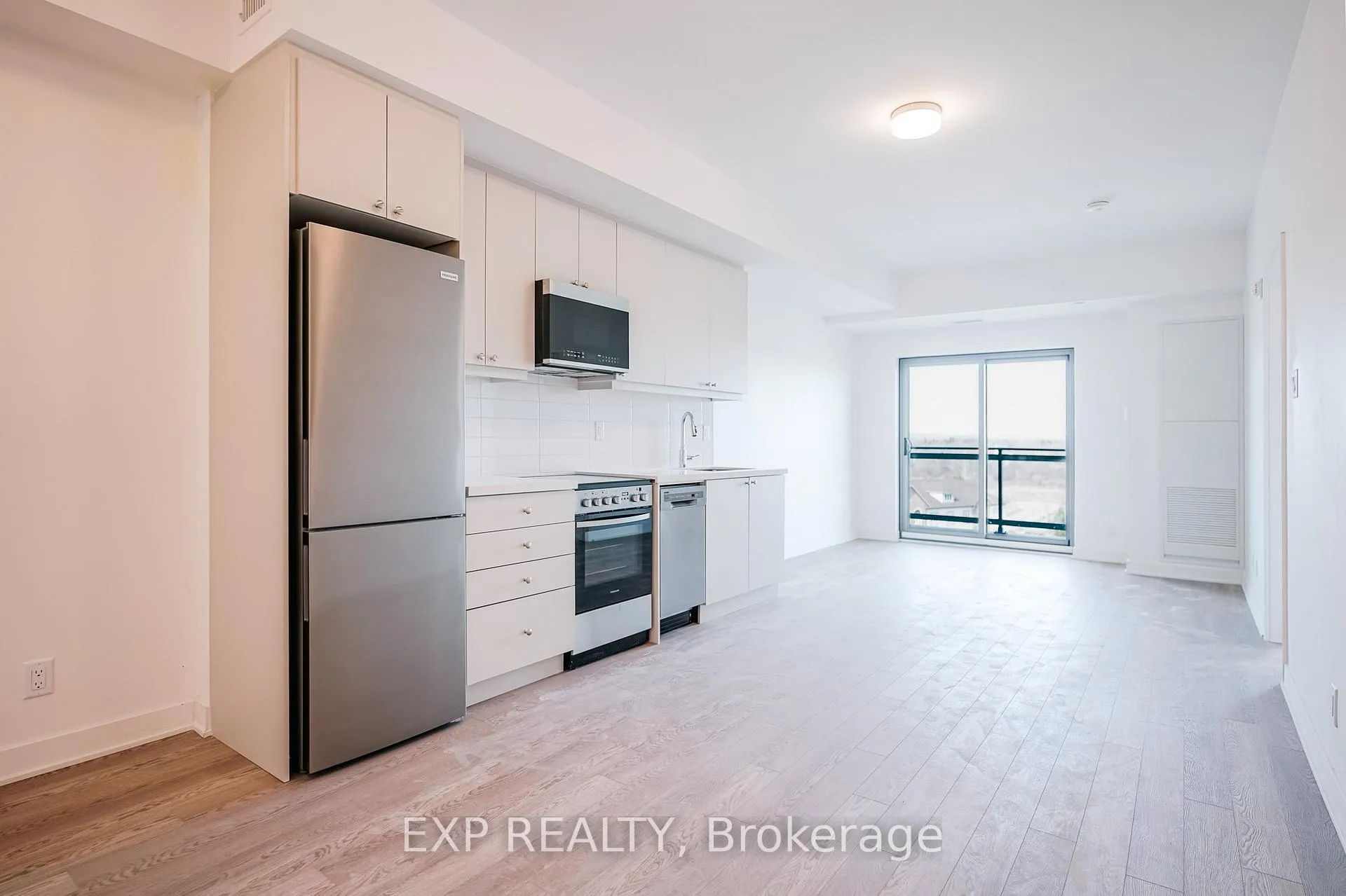 Photo 9 of Unit 806, 55 Clarington Boulevard, Clarington, Bowmanville — HOMEH