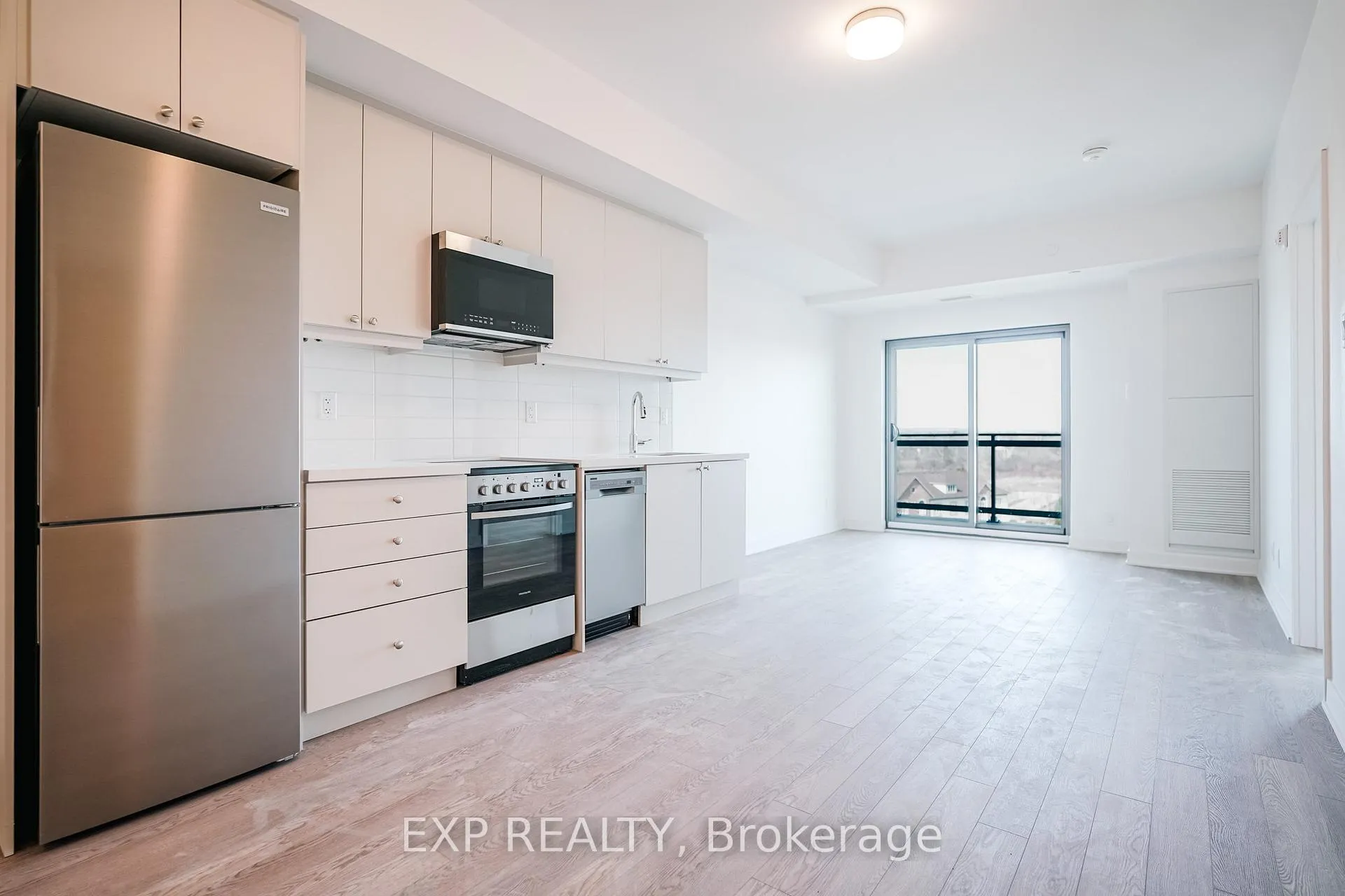 Photo 12 of Unit 806, 55 Clarington Boulevard, Clarington, Bowmanville — HOMEH