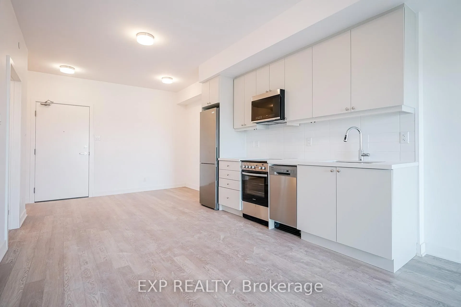 Photo 13 of Unit 806, 55 Clarington Boulevard, Clarington, Bowmanville — HOMEH