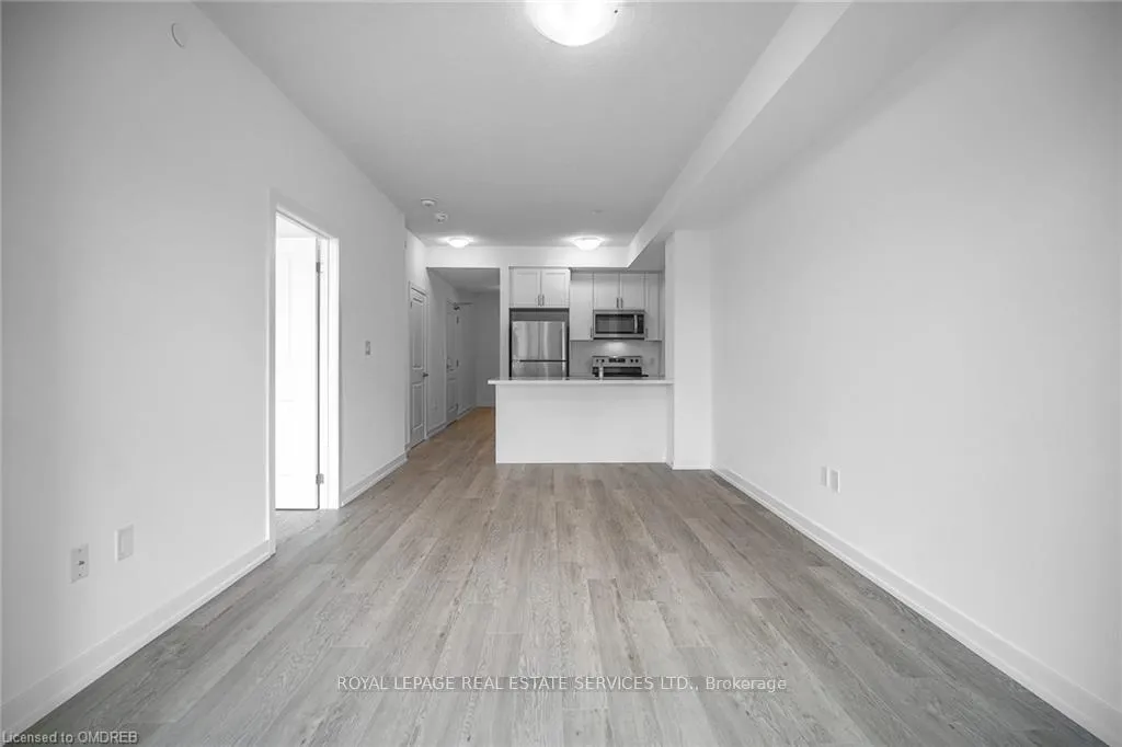 Photo 4 of Unit 901, 460 Dundas Street E, Hamilton, Waterdown — HOMEH