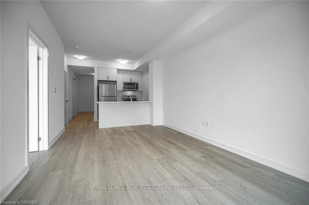 Photo 6 of Unit 901, 460 Dundas Street E, Hamilton, Waterdown — HOMEH