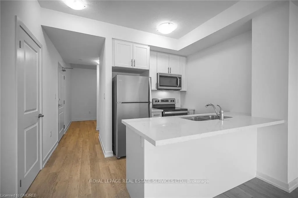 Photo 7 of Unit 901, 460 Dundas Street E, Hamilton, Waterdown — HOMEH