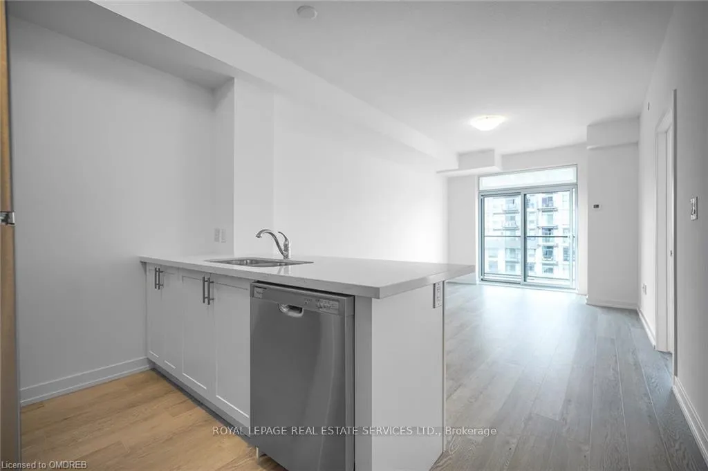 Photo 10 of Unit 901, 460 Dundas Street E, Hamilton, Waterdown — HOMEH