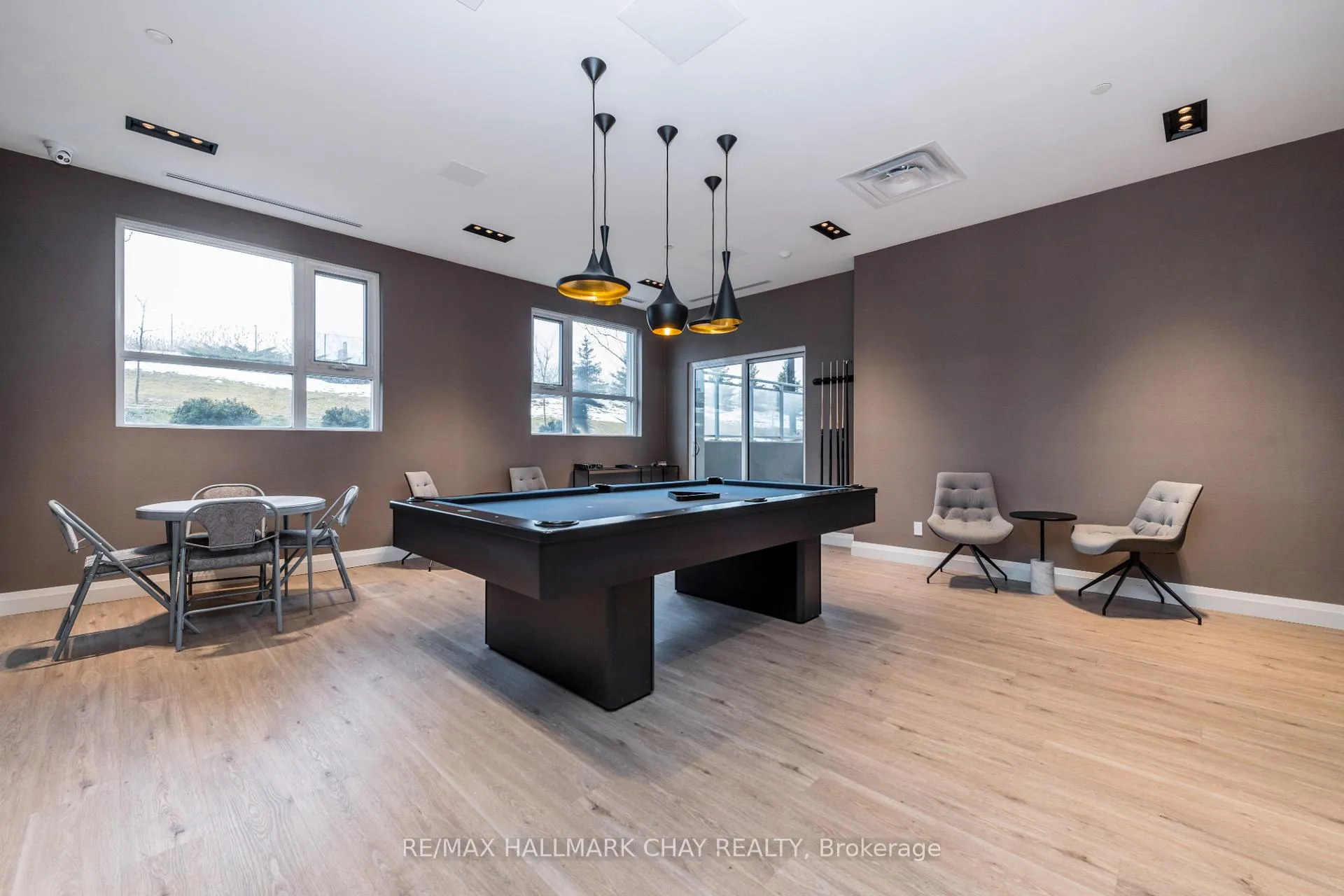 Photo 4 of Unit 101, 58 Lakeside Terrace, Barrie, 400 North — HOMEH