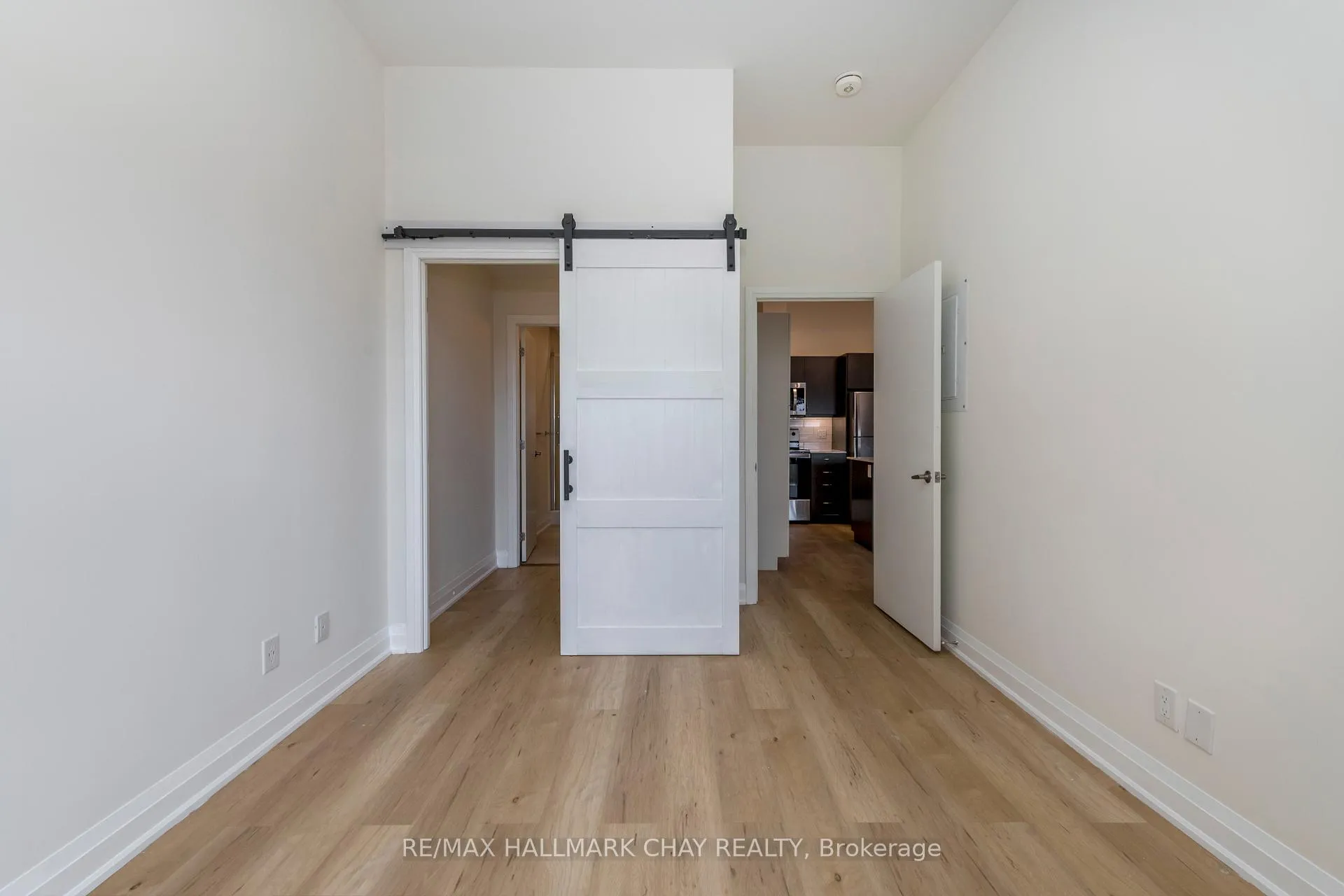 Photo 15 of Unit 101, 58 Lakeside Terrace, Barrie, 400 North — HOMEH