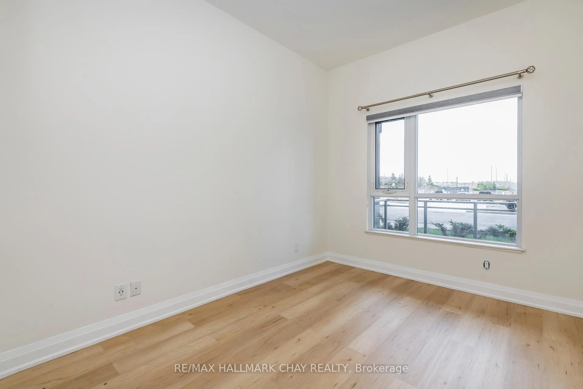 Photo 18 of Unit 101, 58 Lakeside Terrace, Barrie, 400 North — HOMEH