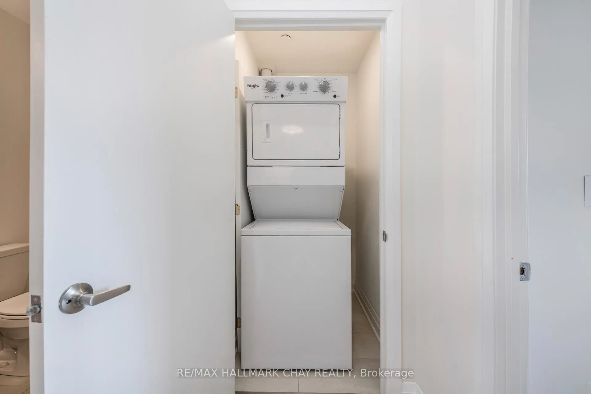Photo 19 of Unit 101, 58 Lakeside Terrace, Barrie, 400 North — HOMEH