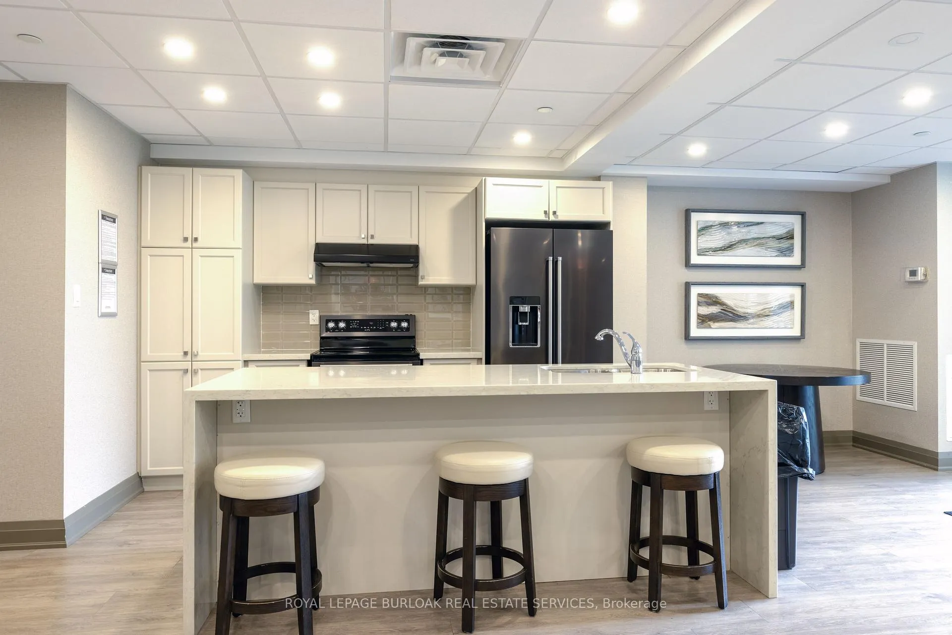 Photo 23 of Unit 133, 101 Shoreview Place, Hamilton, Lakeshore — HOMEH