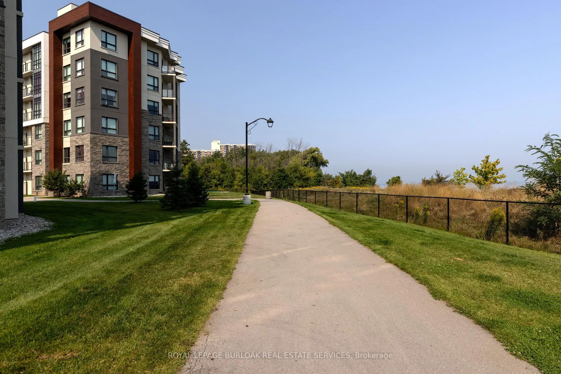 Photo 26 of Unit 133, 101 Shoreview Place, Hamilton, Lakeshore — HOMEH
