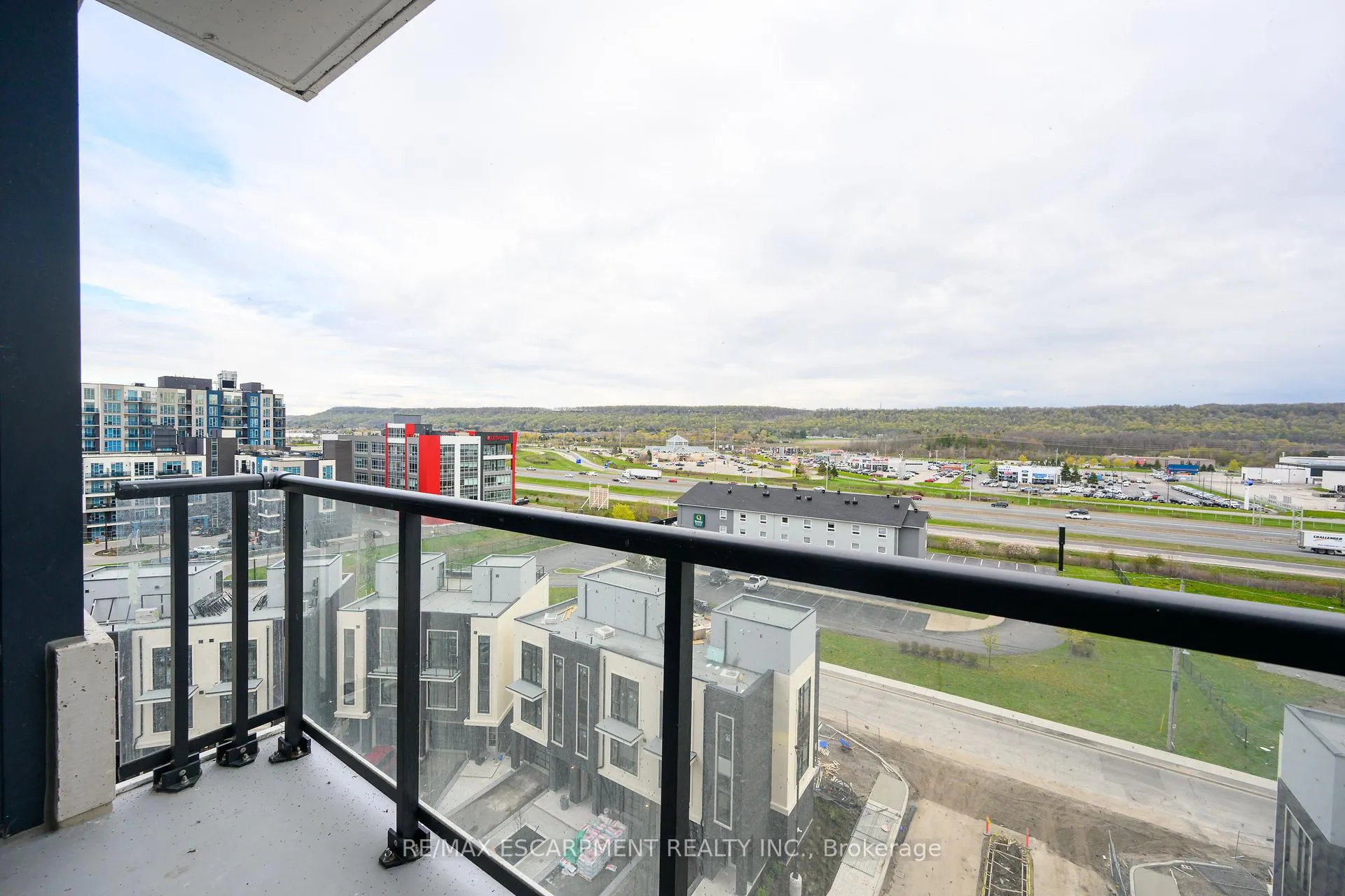 Photo 15 of Unit 1601, 385 Winston Road, Grimsby, Grimsby Beach — HOMEH