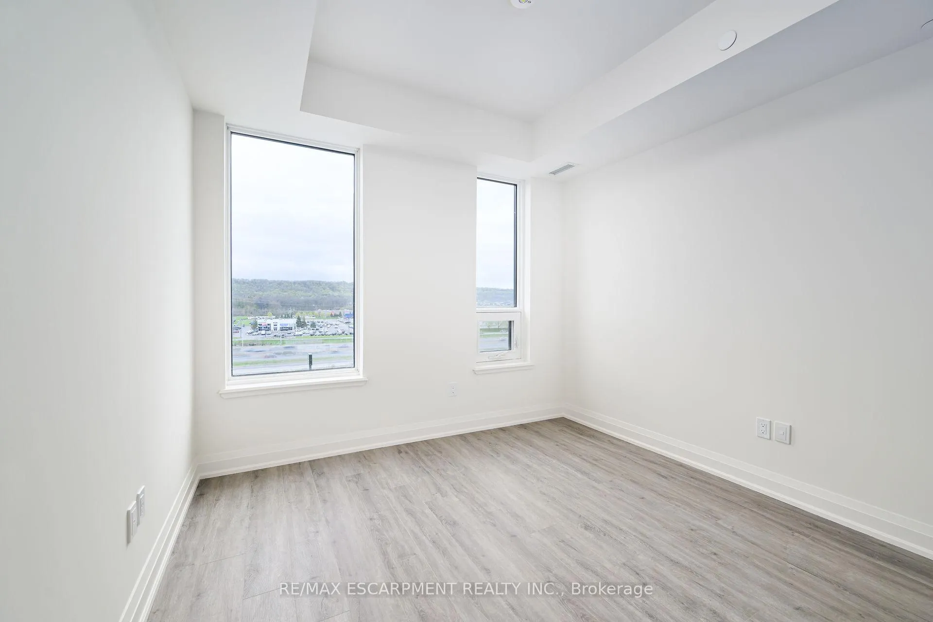 Photo 32 of Unit 1601, 385 Winston Road, Grimsby, Grimsby Beach — HOMEH