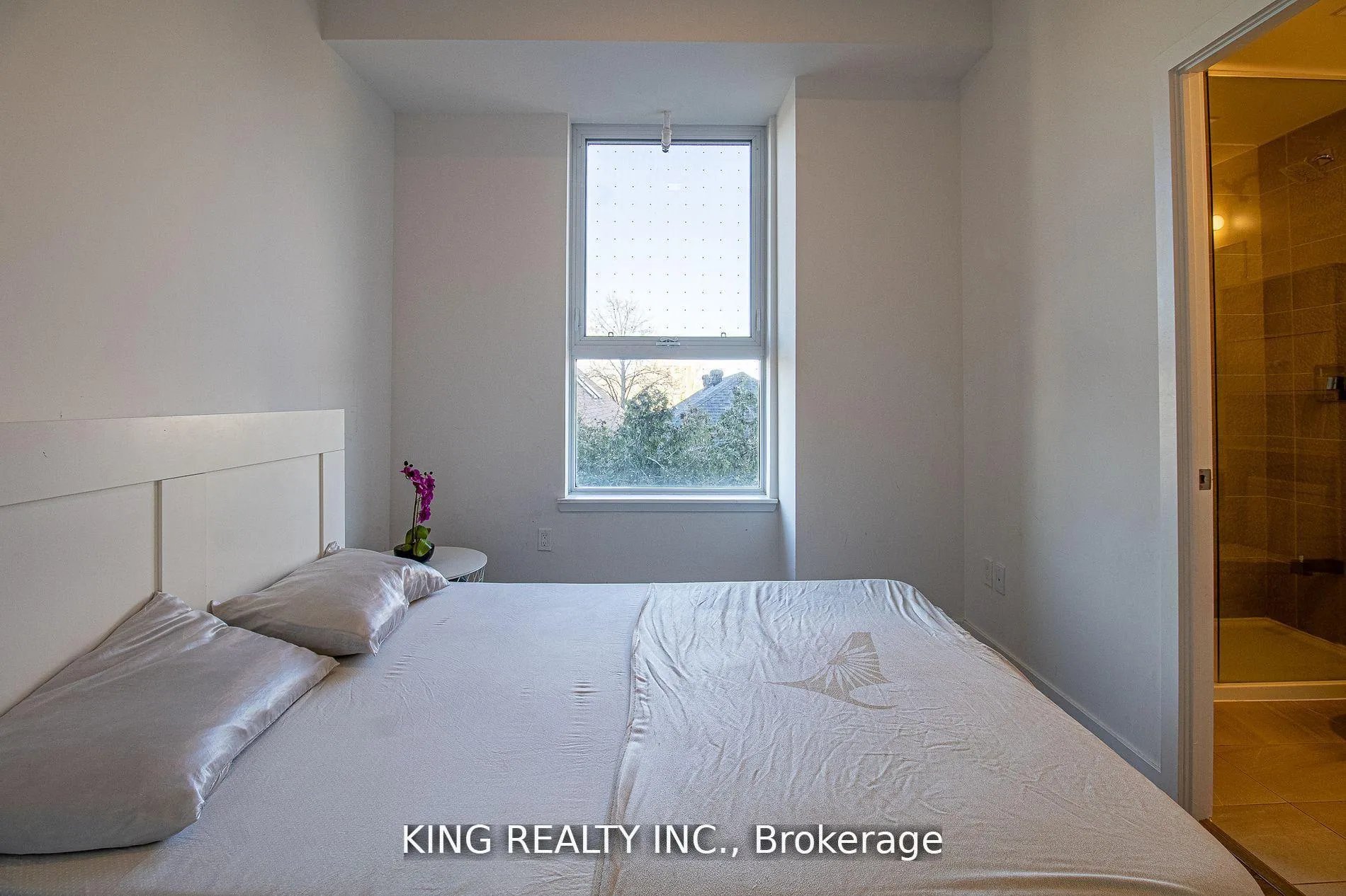 Photo 14 of Unit 402, 1 Cardiff Road, Toronto, Mount Pleasant East — HOMEH