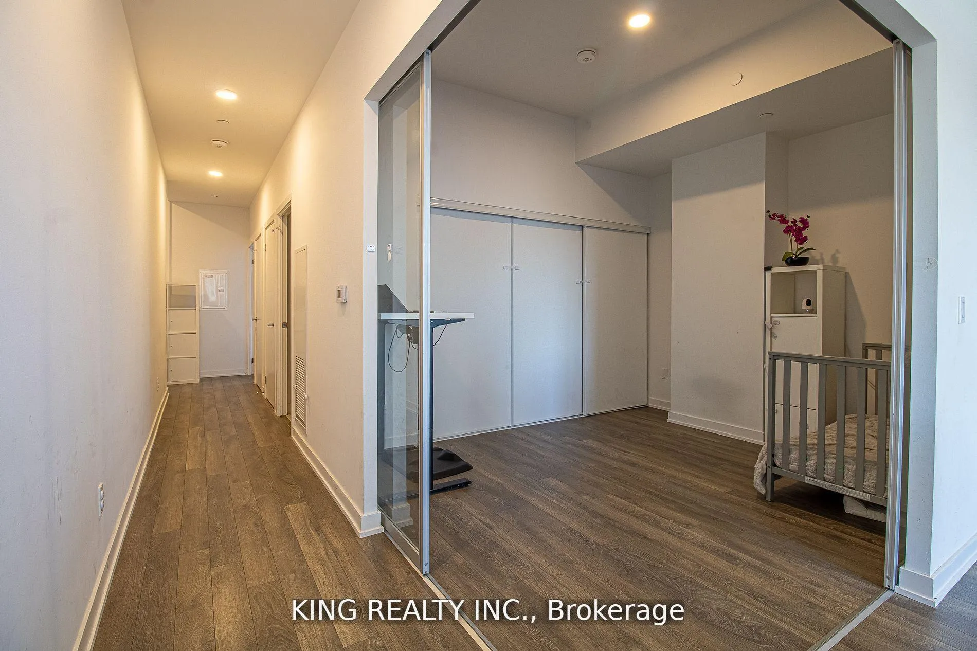 Photo 18 of Unit 402, 1 Cardiff Road, Toronto, Mount Pleasant East — HOMEH
