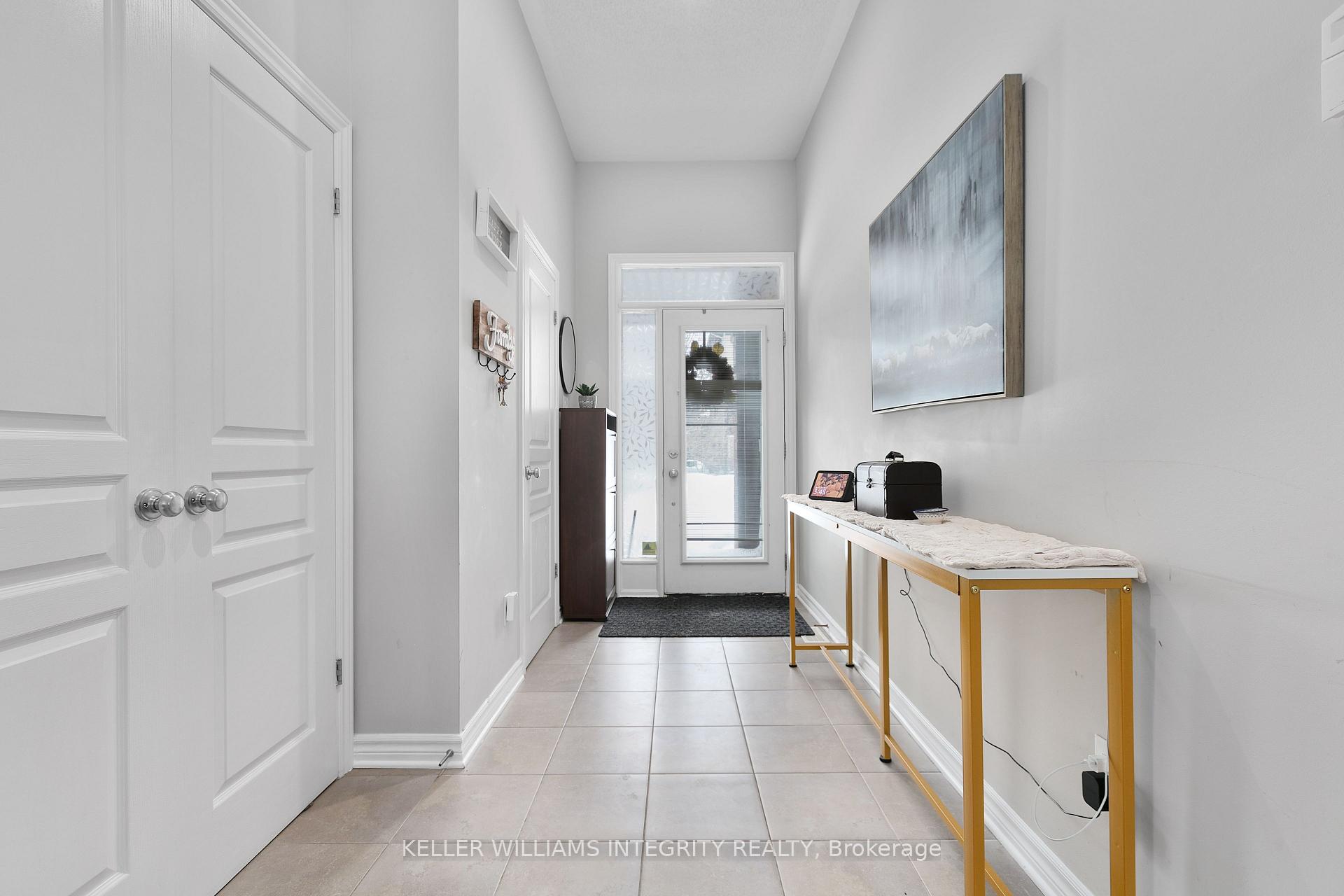 Photo 4 of 109 Nutting Crescent, Ottawa, Riverside South/Gloucester Glen — HOMEH