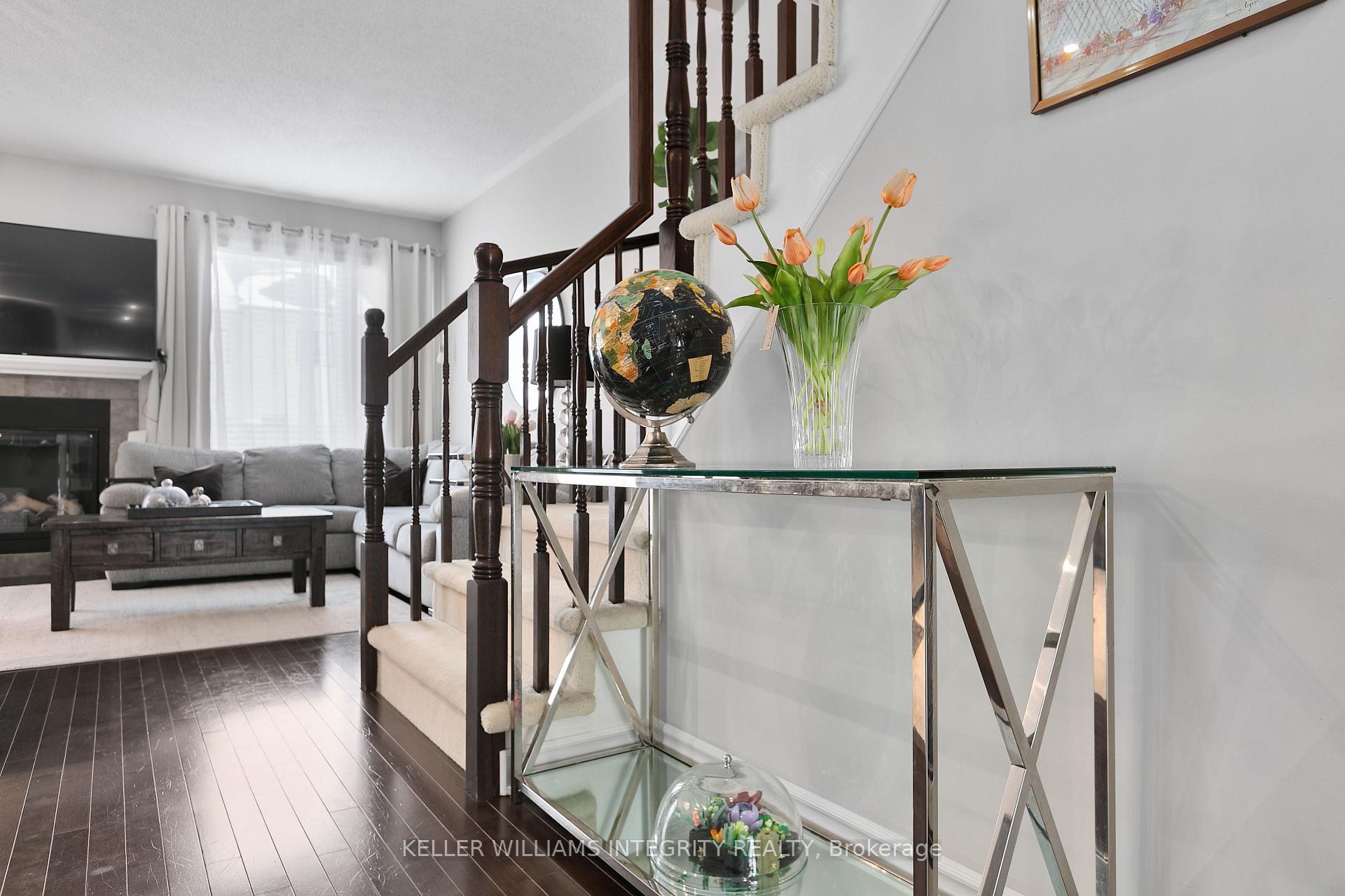 Photo 5 of 109 Nutting Crescent, Ottawa, Riverside South/Gloucester Glen — HOMEH