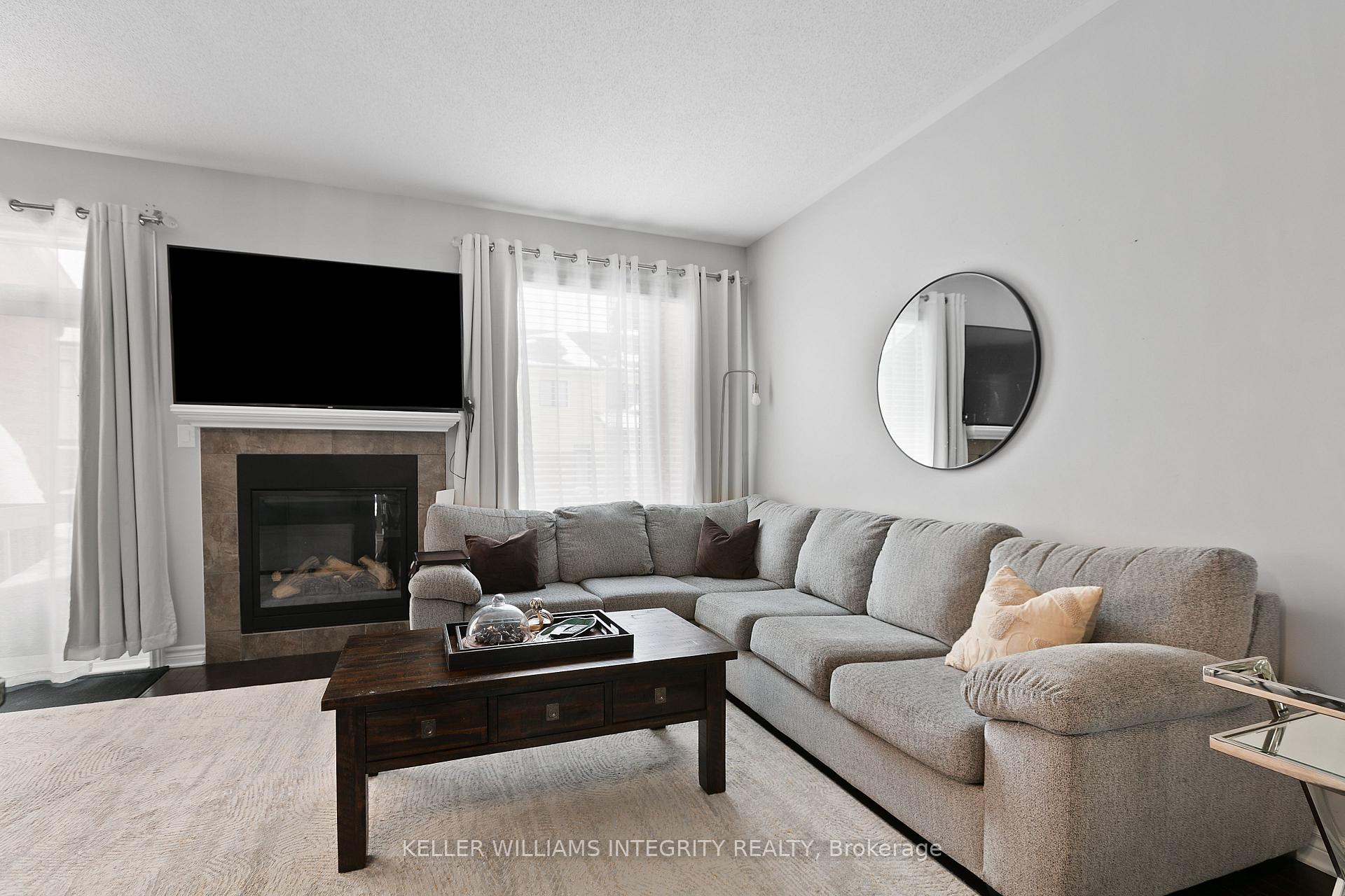 Photo 7 of 109 Nutting Crescent, Ottawa, Riverside South/Gloucester Glen — HOMEH