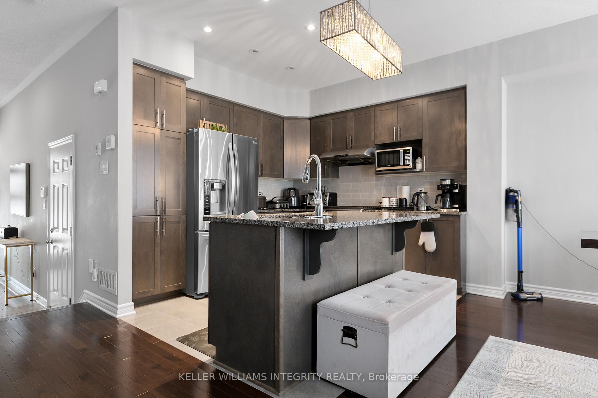 Photo 9 of 109 Nutting Crescent, Ottawa, Riverside South/Gloucester Glen — HOMEH