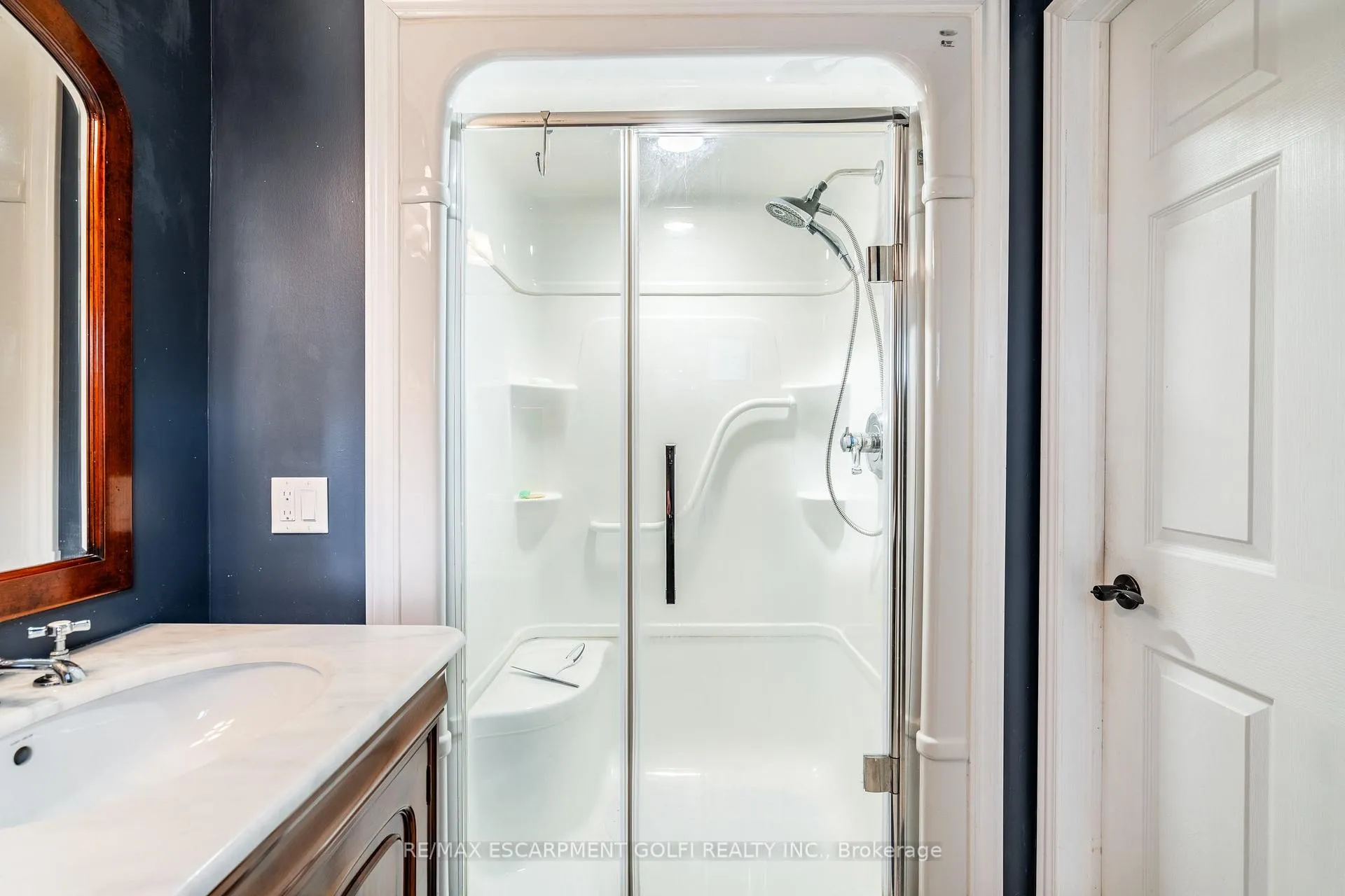 Photo 6 of 222 Silverbirch Boulevard, Hamilton, Rural Glanbrook — HOMEH