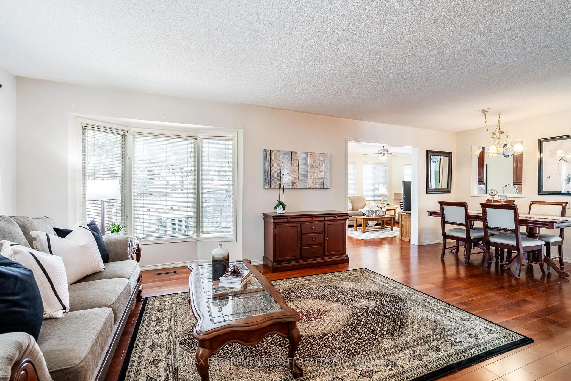 Photo 12 of 222 Silverbirch Boulevard, Hamilton, Rural Glanbrook — HOMEH