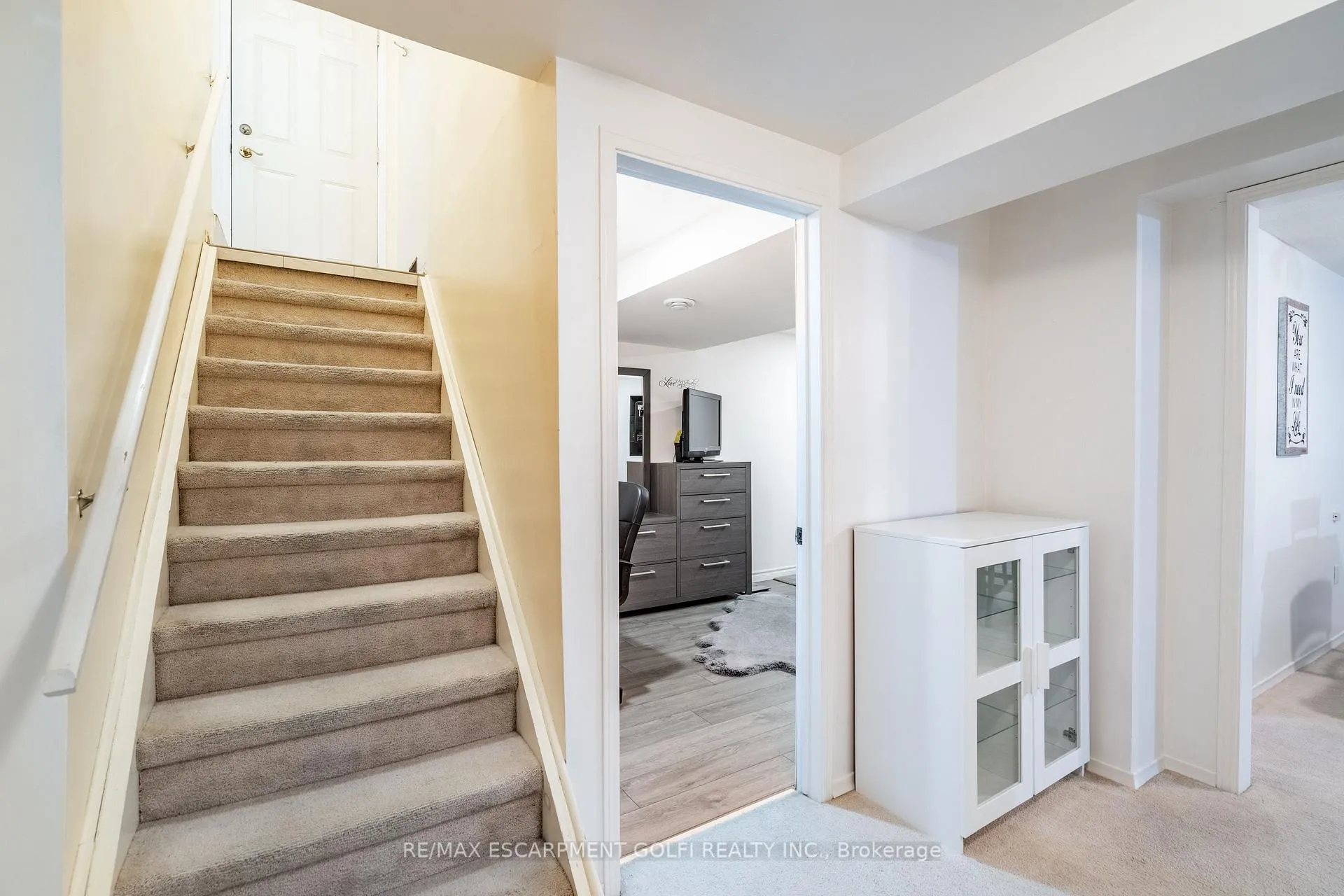 Photo 21 of 222 Silverbirch Boulevard, Hamilton, Rural Glanbrook — HOMEH