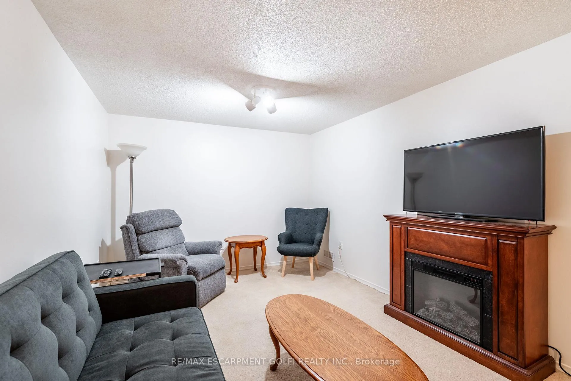 Photo 26 of 222 Silverbirch Boulevard, Hamilton, Rural Glanbrook — HOMEH