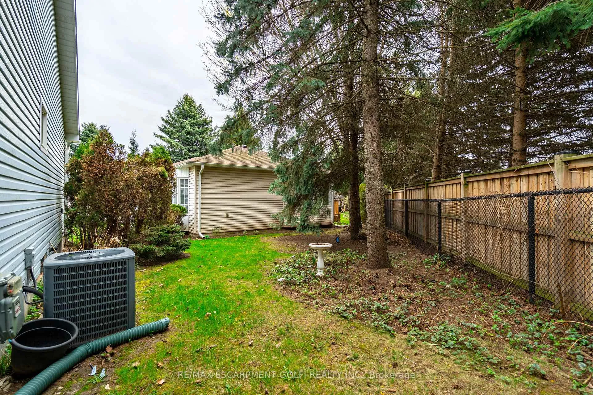 Photo 30 of 222 Silverbirch Boulevard, Hamilton, Rural Glanbrook — HOMEH