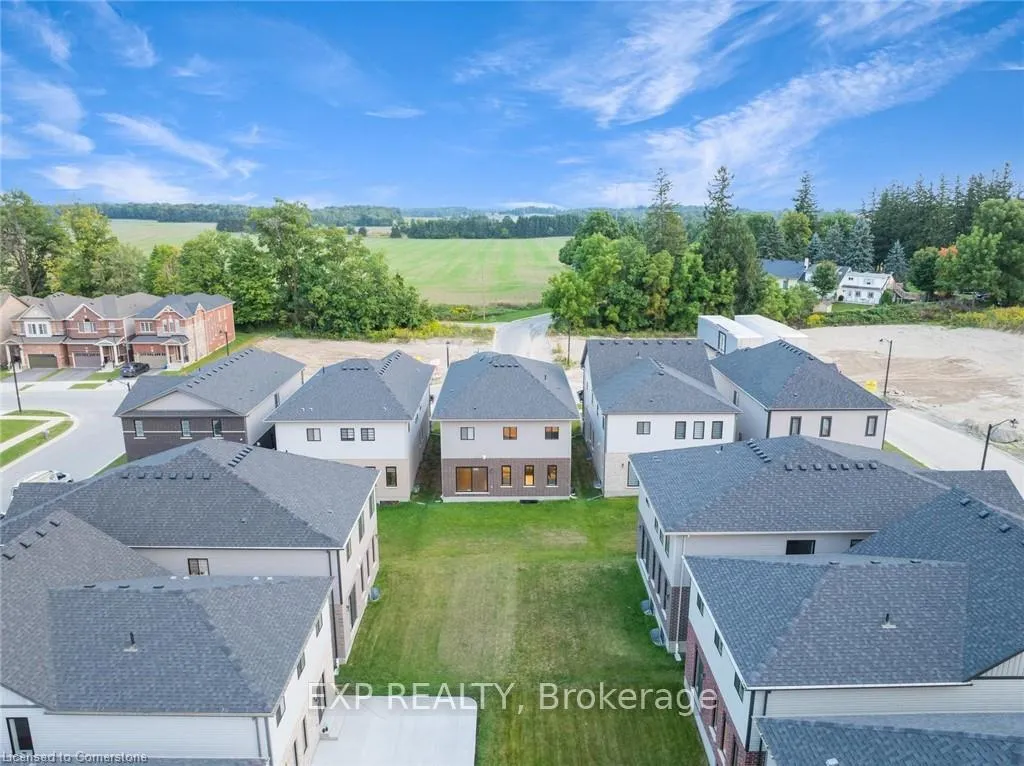 Photo 7 of 61 Broadacre Drive, Kitchener — HOMEH