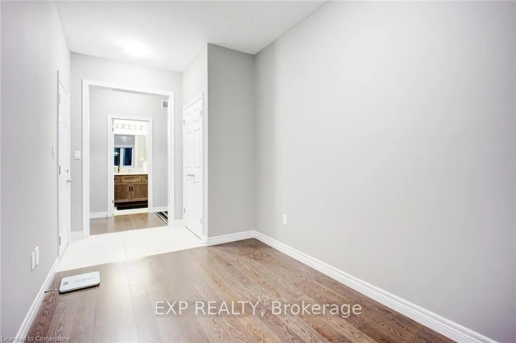 Photo 10 of 61 Broadacre Drive, Kitchener — HOMEH