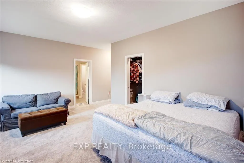 Photo 21 of 61 Broadacre Drive, Kitchener — HOMEH