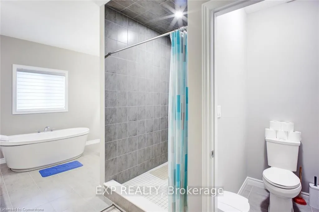 Photo 23 of 61 Broadacre Drive, Kitchener — HOMEH