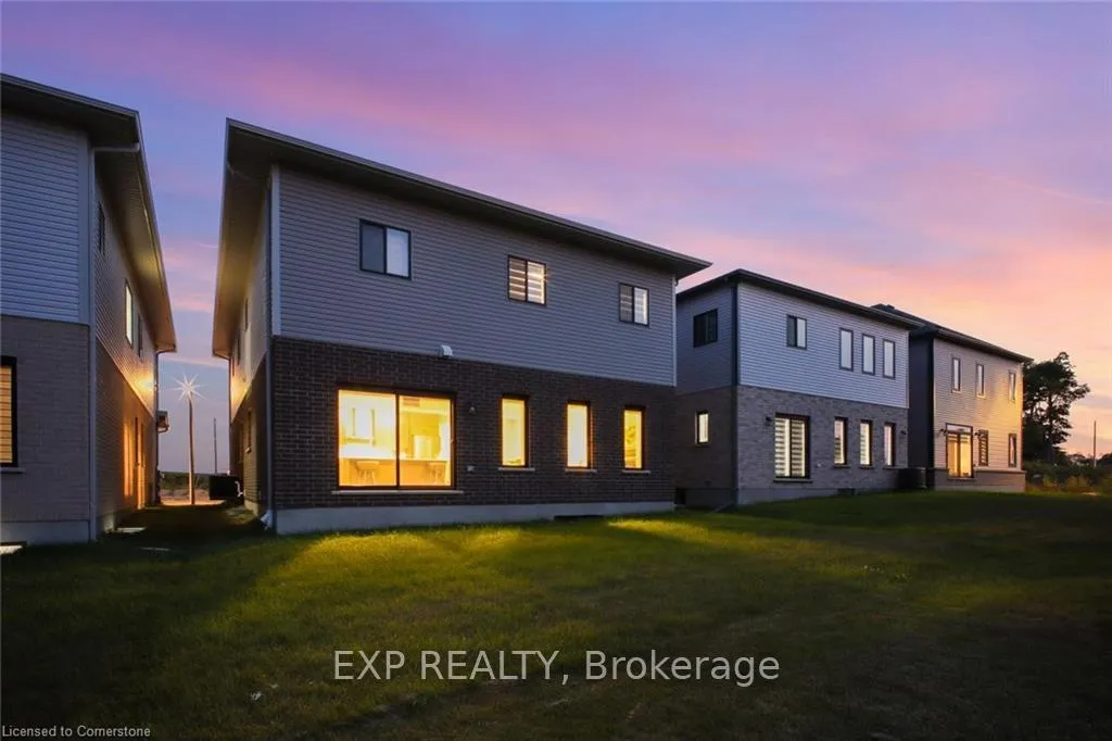 Photo 40 of 61 Broadacre Drive, Kitchener — HOMEH