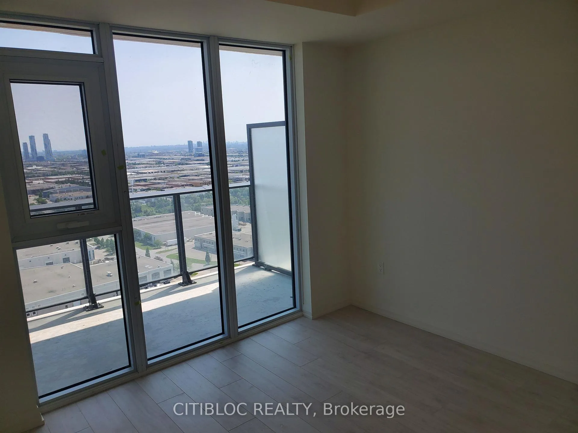 Photo 8 of Unit 2521, 8960 Jane Street, Vaughan, Vellore Village — HOMEH