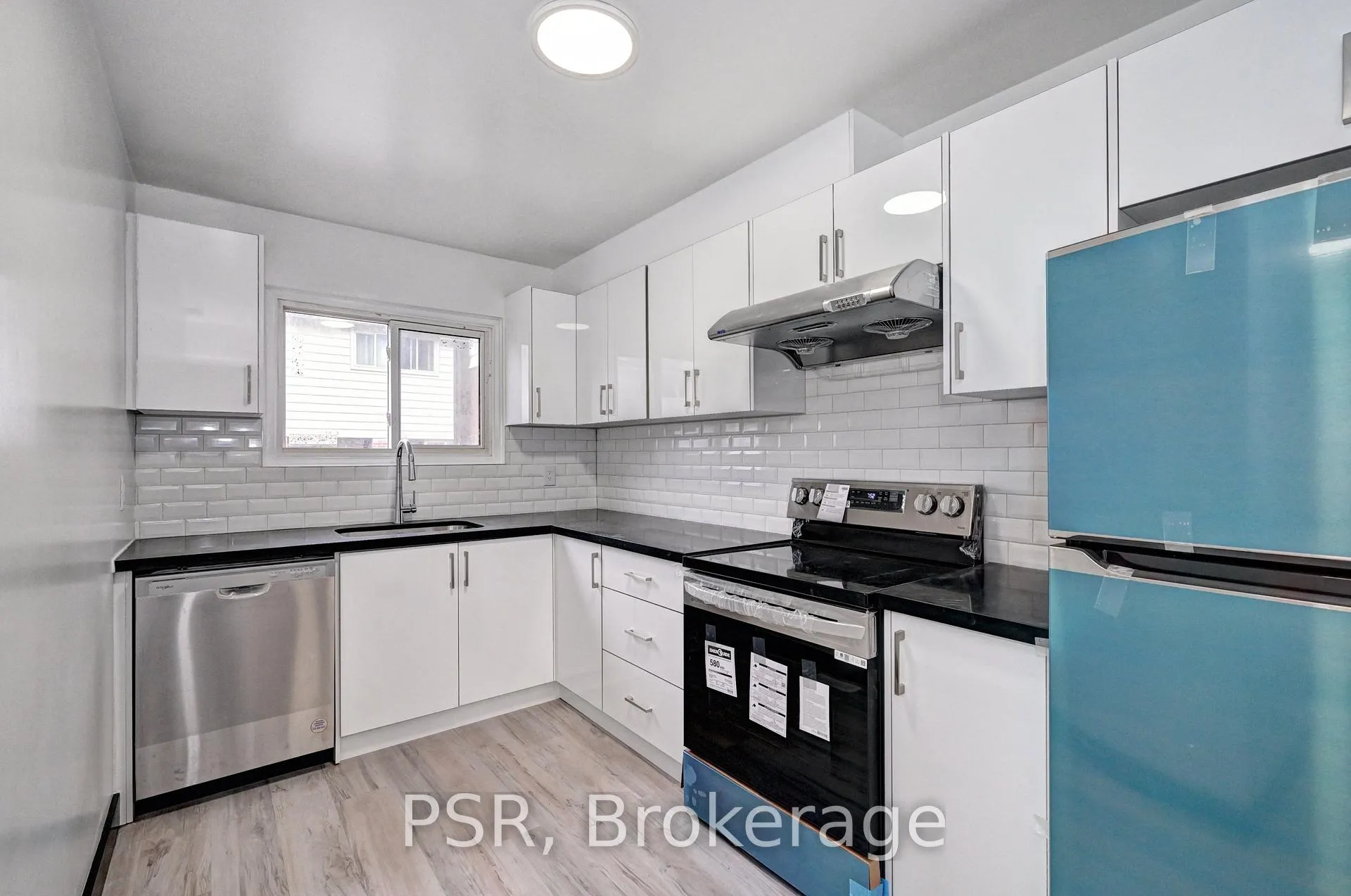 Photo 8 of Unit B, 528 Sunnydale Place, Waterloo — HOMEH
