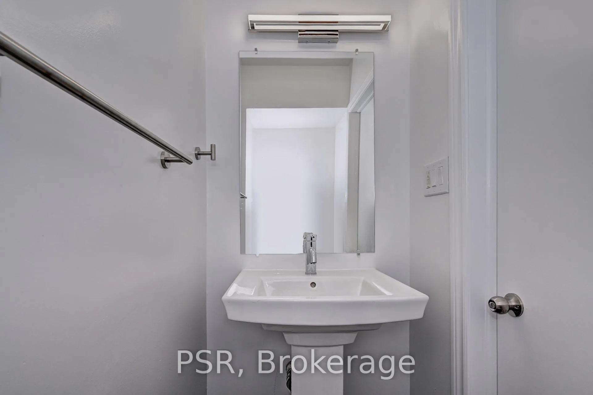 Photo 11 of Unit B, 528 Sunnydale Place, Waterloo — HOMEH