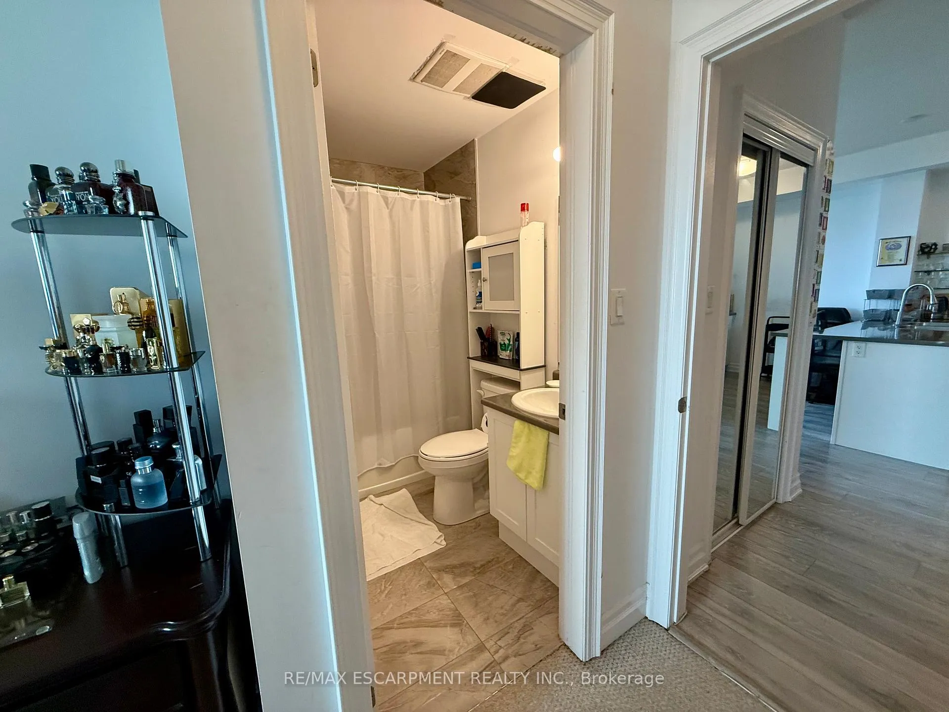 Photo 16 of Unit 509, 101 Shoreview Place, Hamilton, Stoney Creek — HOMEH