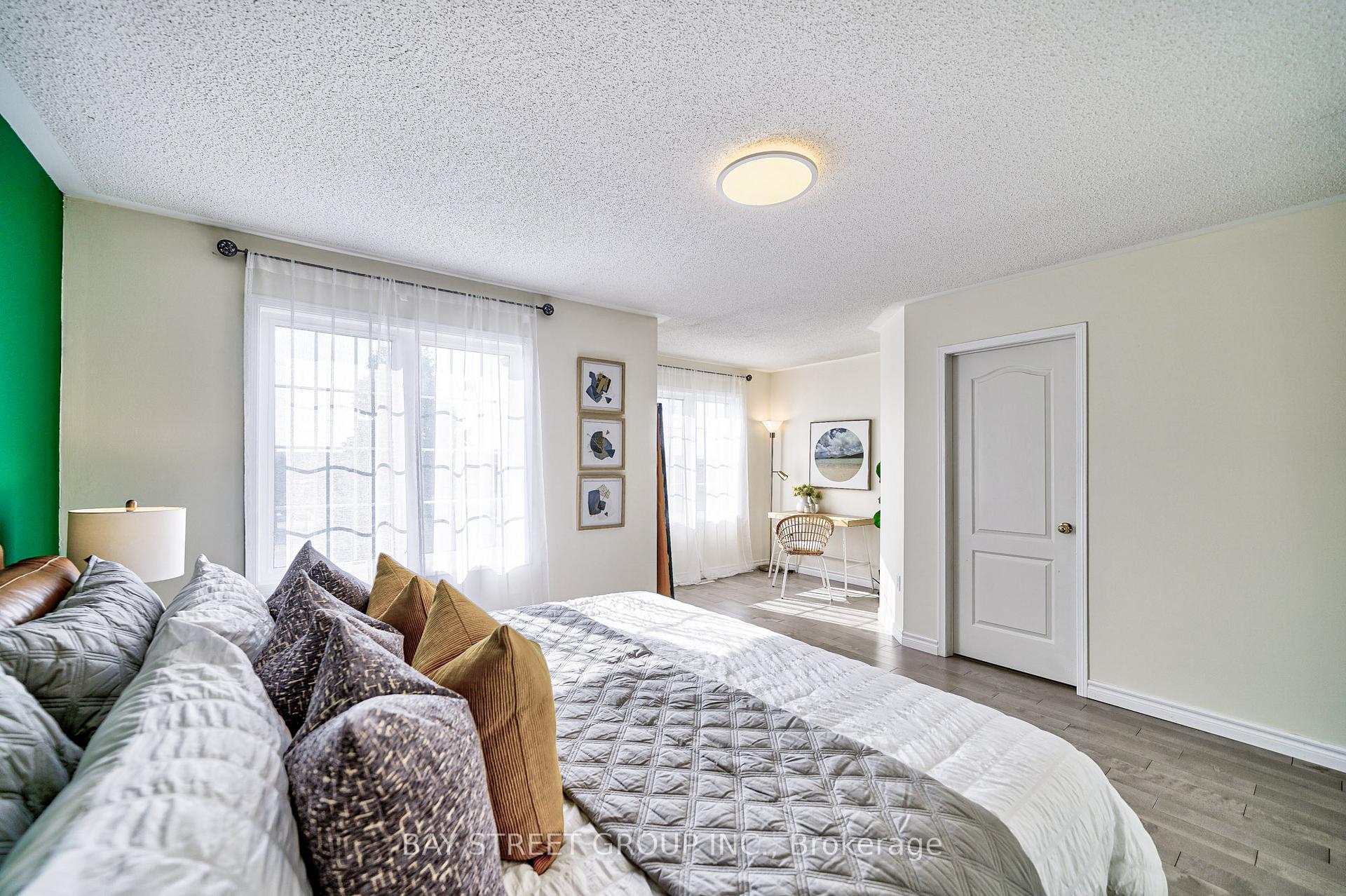 Photo 22 of 68 Collis Drive, Aurora, Bayview Northeast — HOMEH