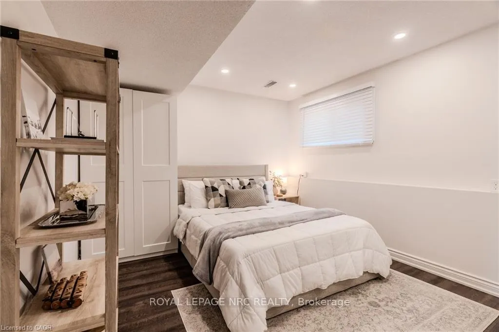 Photo 7 of Unit 18, 29 Heritage Drive, Hamilton, Stoney Creek — HOMEH