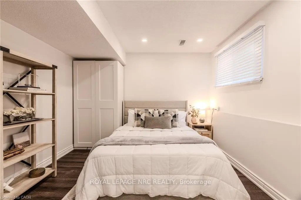 Photo 8 of Unit 18, 29 Heritage Drive, Hamilton, Stoney Creek — HOMEH
